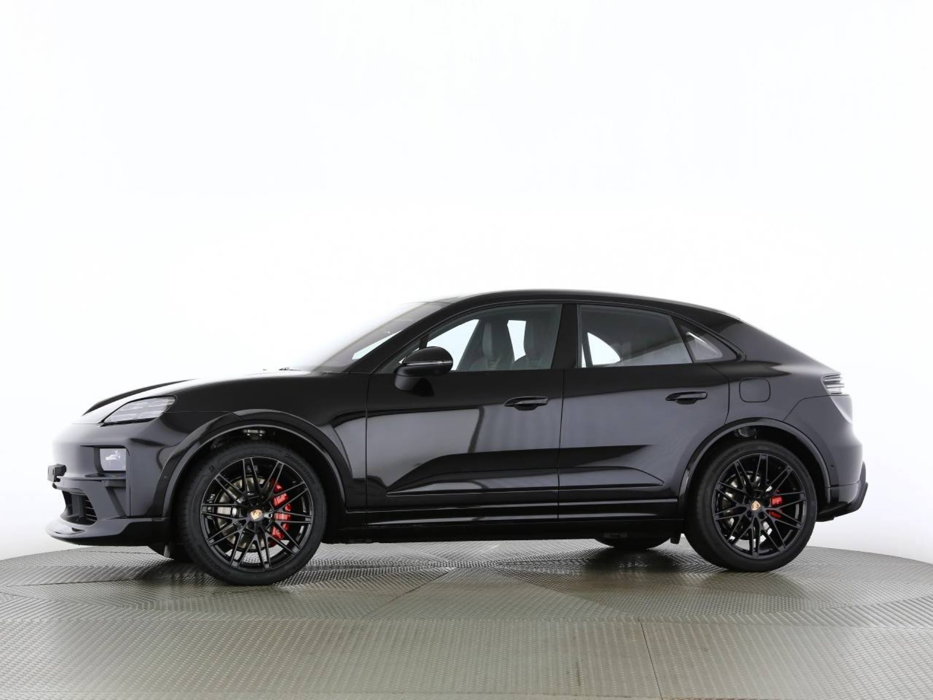 PORSCHE Macan 4S-image-12