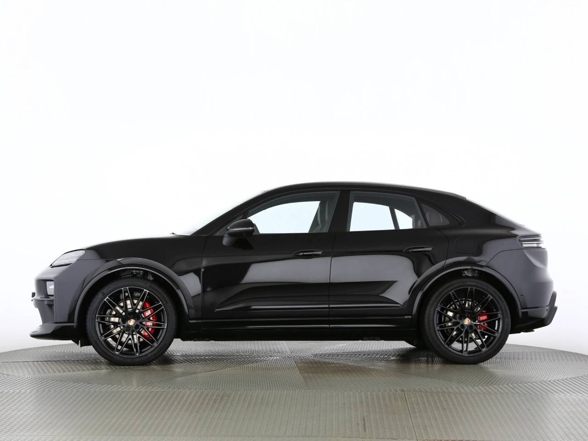 PORSCHE Macan 4S-image-11