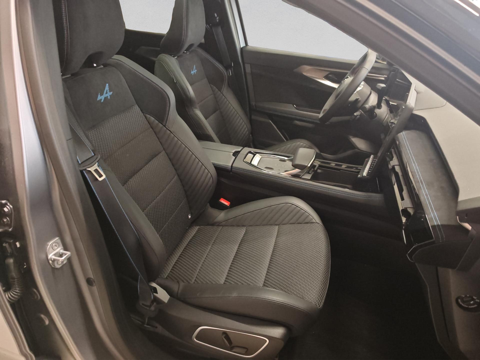 RENAULT Austral 1.2 HEV 200 Iconic Esprit Alpine A-image-16
