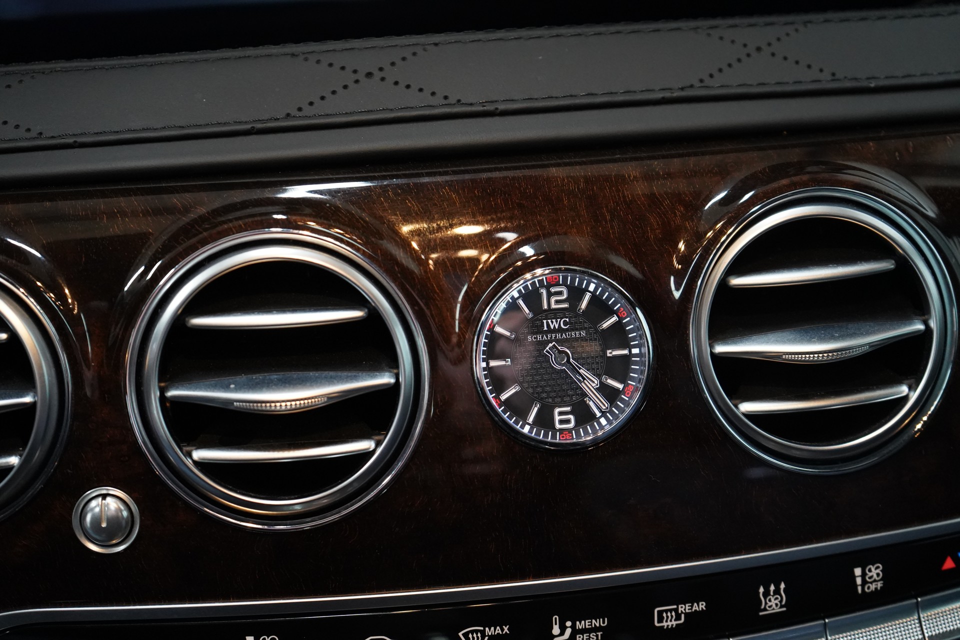 MERCEDES-BENZ S 63 AMG L 4Matic+ 9G-Tronic-image-15