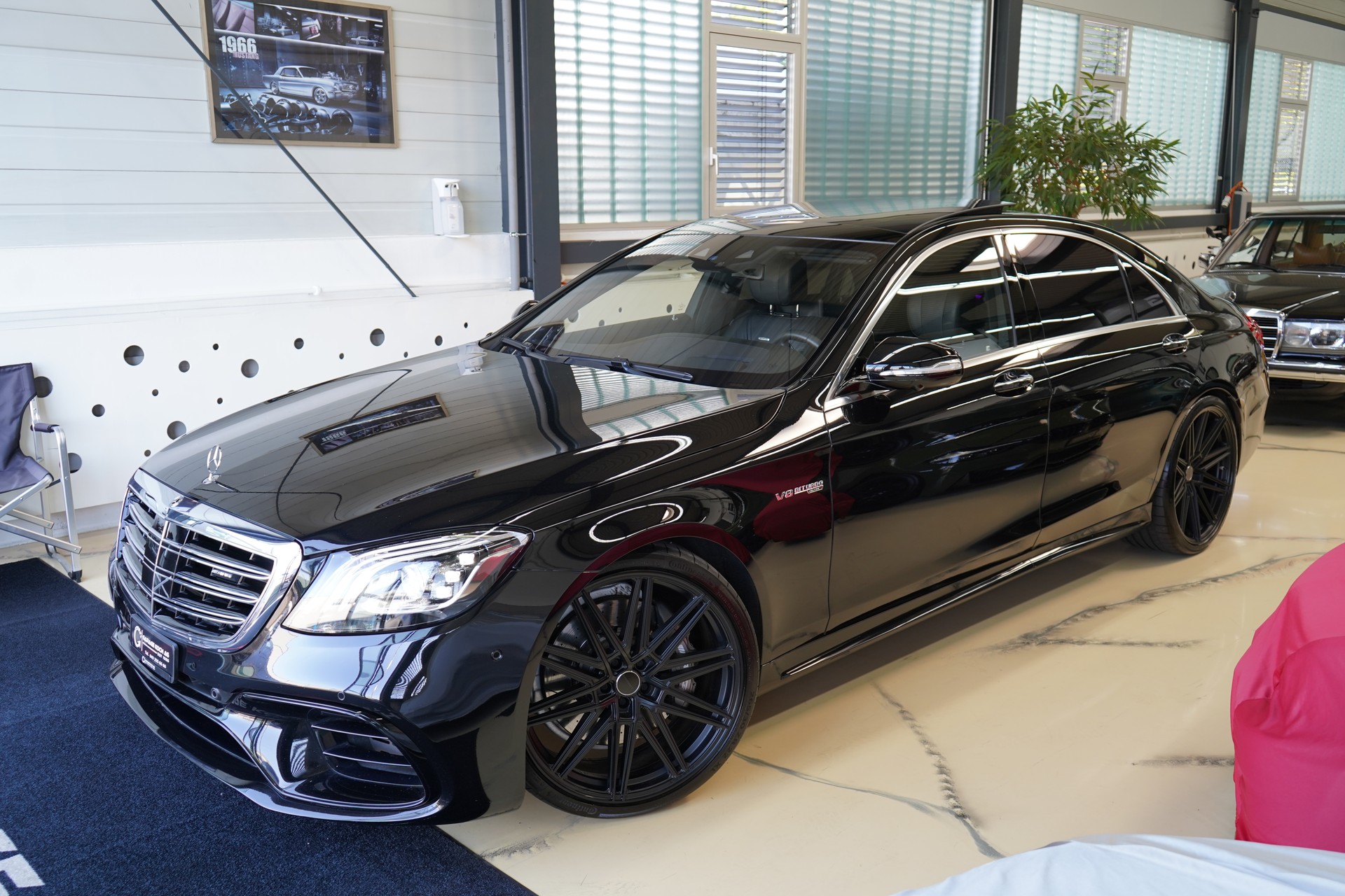 MERCEDES-BENZ S 63 AMG L 4Matic+ 9G-Tronic-showroom-element-2