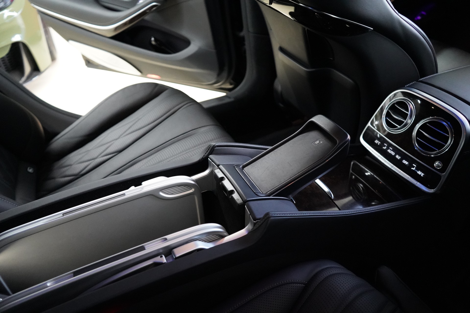 MERCEDES-BENZ S 63 AMG L 4Matic+ 9G-Tronic-image-26