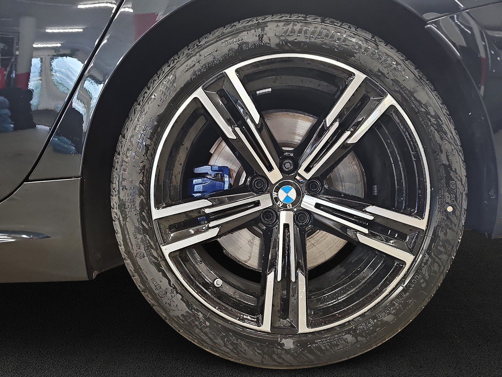 BMW 320d xDrive 48V Touring Steptronic M Sport-image-8