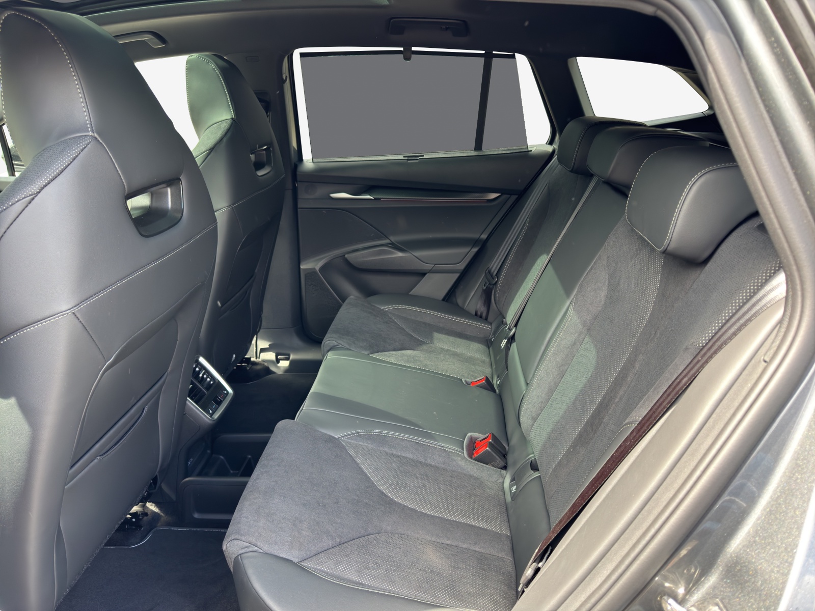 SKODA Enyaq 85x Sportline 4x4-image-11
