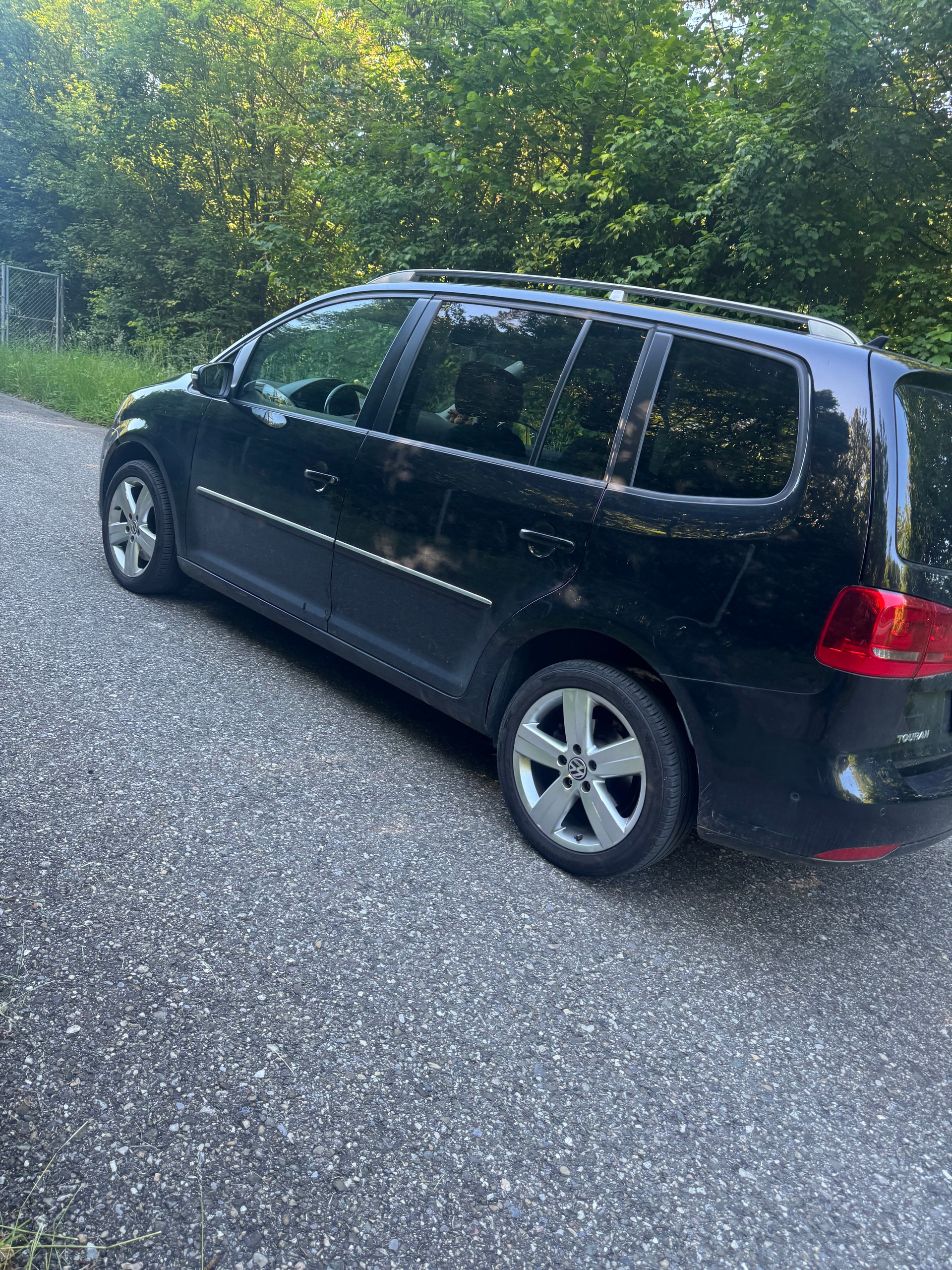 VW Touran 1.4 TSI Highline-image-2
