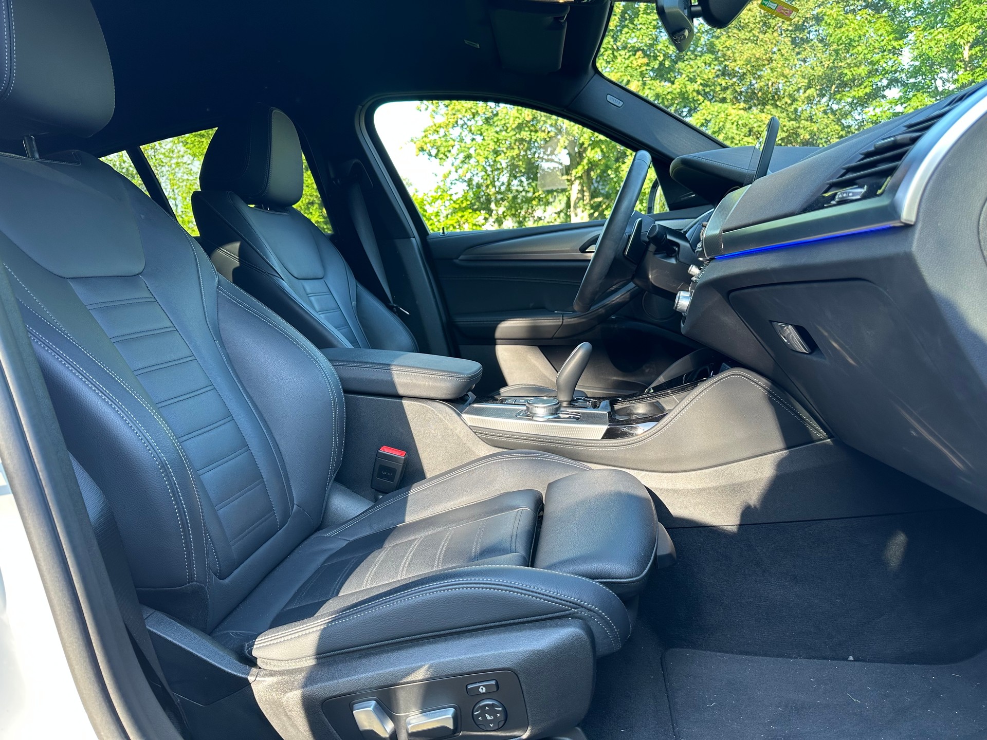 BMW X4 M40i Steptronic-image-13