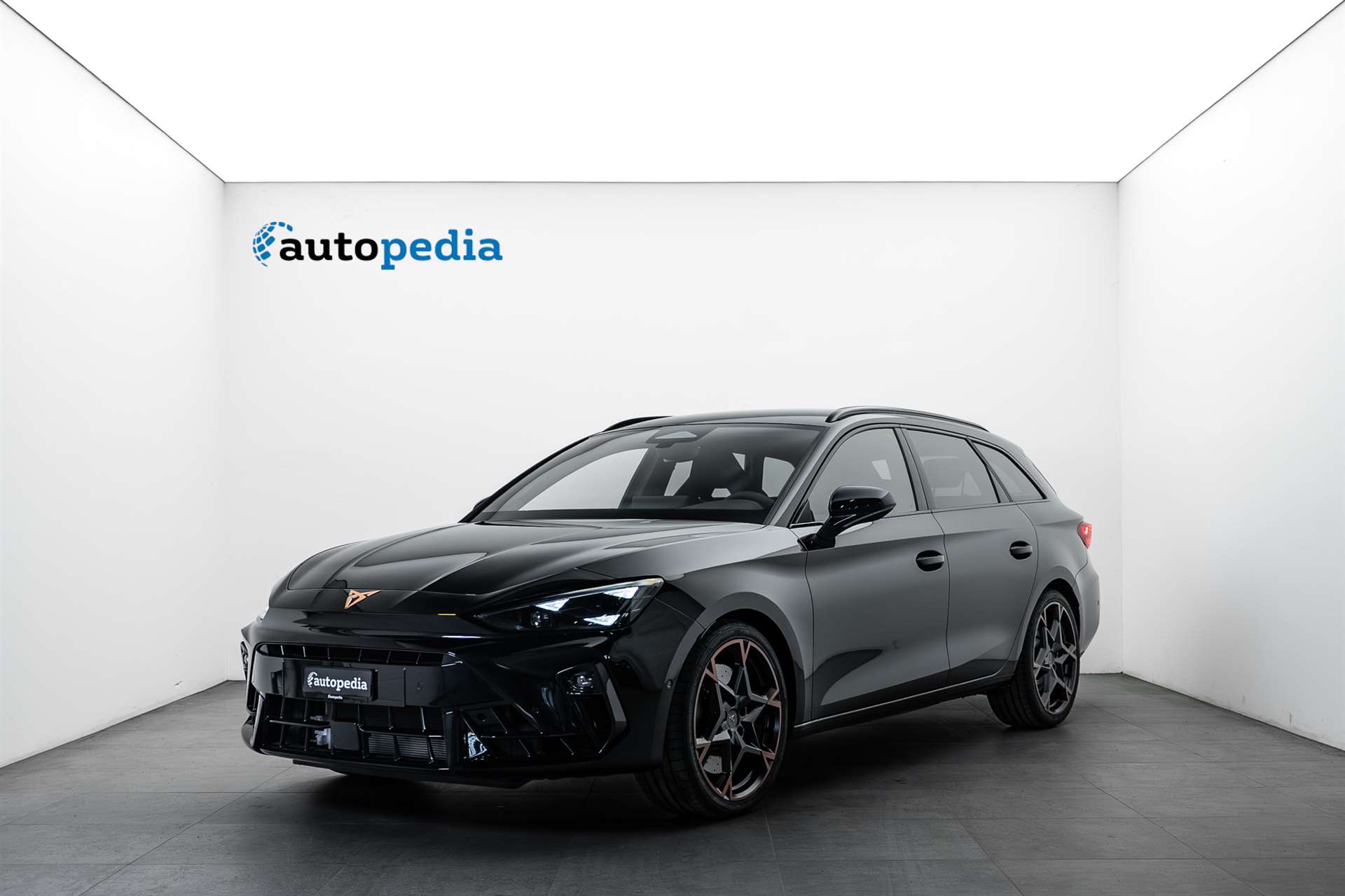 CUPRA LEON ST 2.0 TSi VZ 4Drive 333PS DSG-Automat