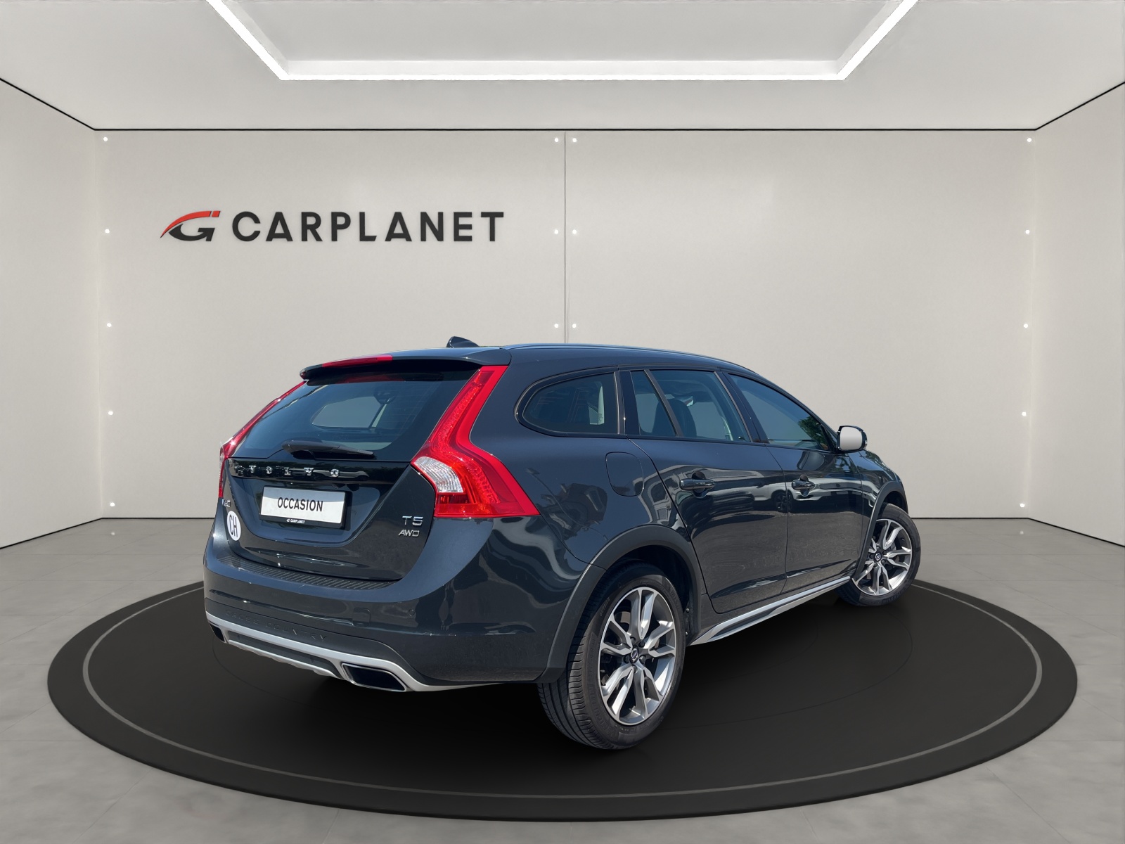 VOLVO V60 Cross Country 2.0 T5 Executive AWD S/S-image-4