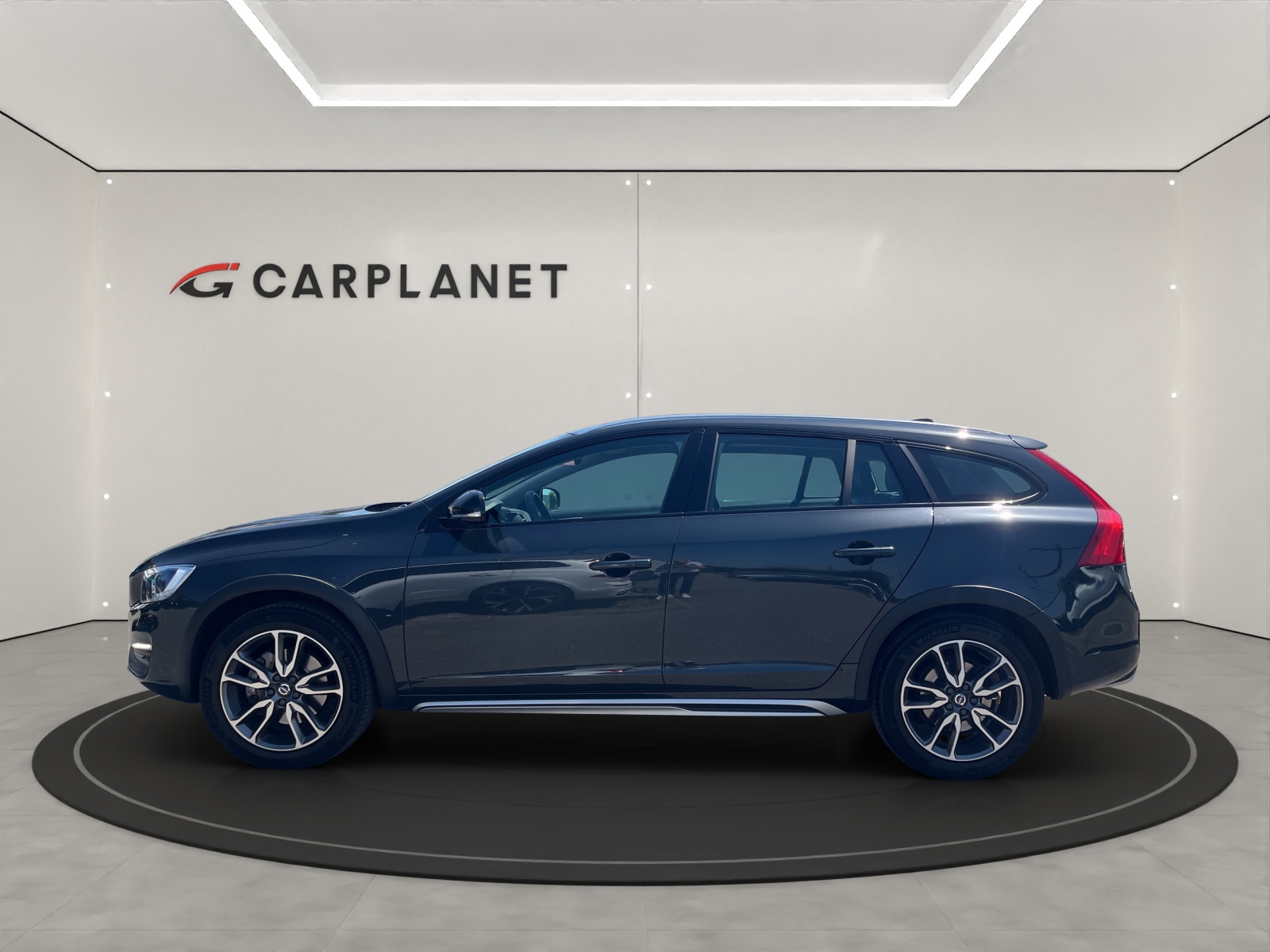 VOLVO V60 Cross Country 2.0 T5 Executive AWD S/S-showroom-element-3