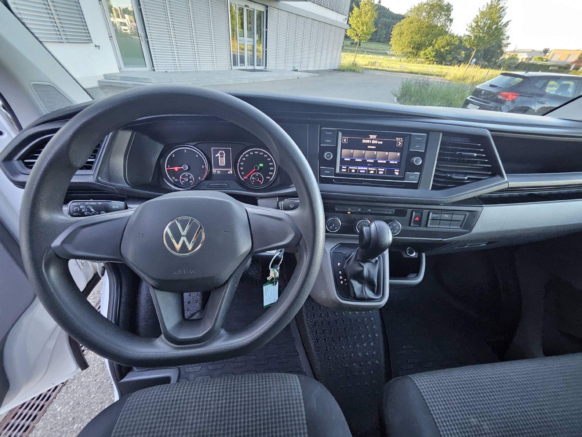 VW T6.1 Kaw. 3400 2.0 TDI 150 DSG 4motion * Hochdach *-image-16