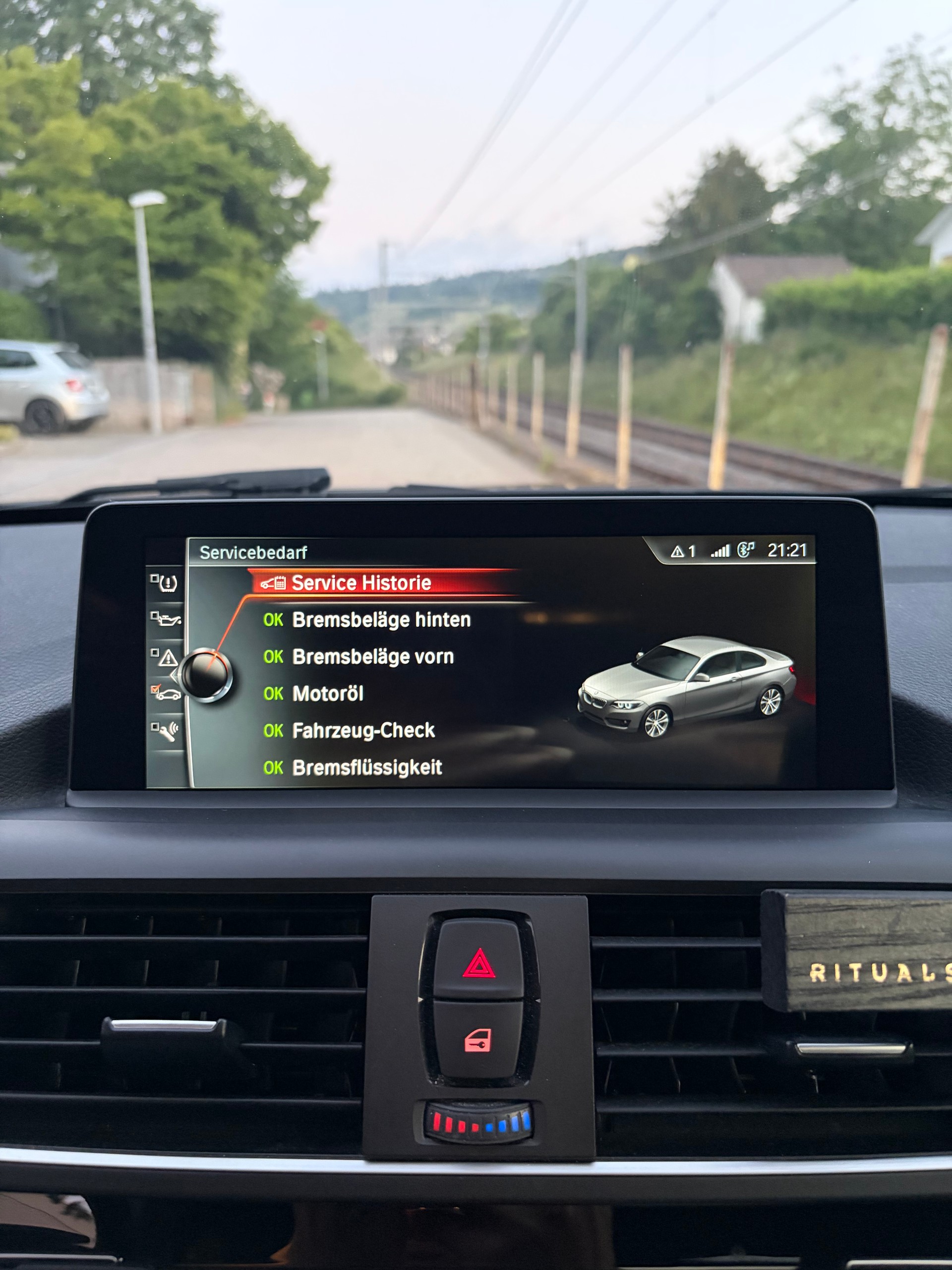 BMW 220d xDrive M Sport-image-9