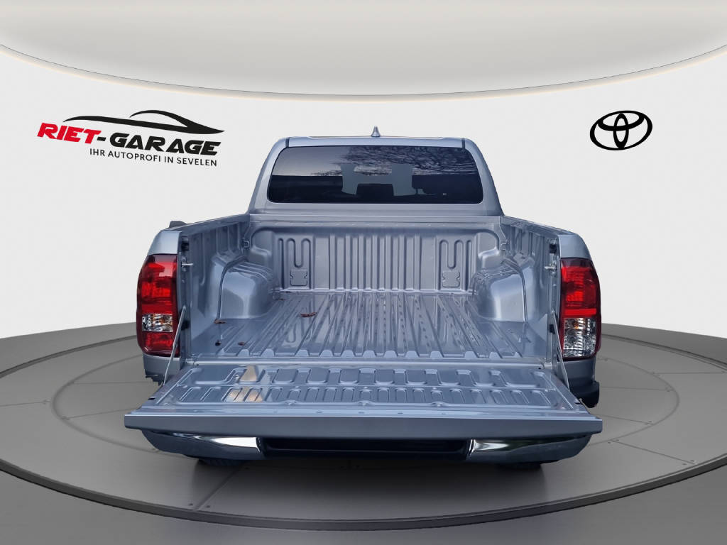 TOYOTA Hilux 2.8d MHEV Style Double Cab 4x4-image-13