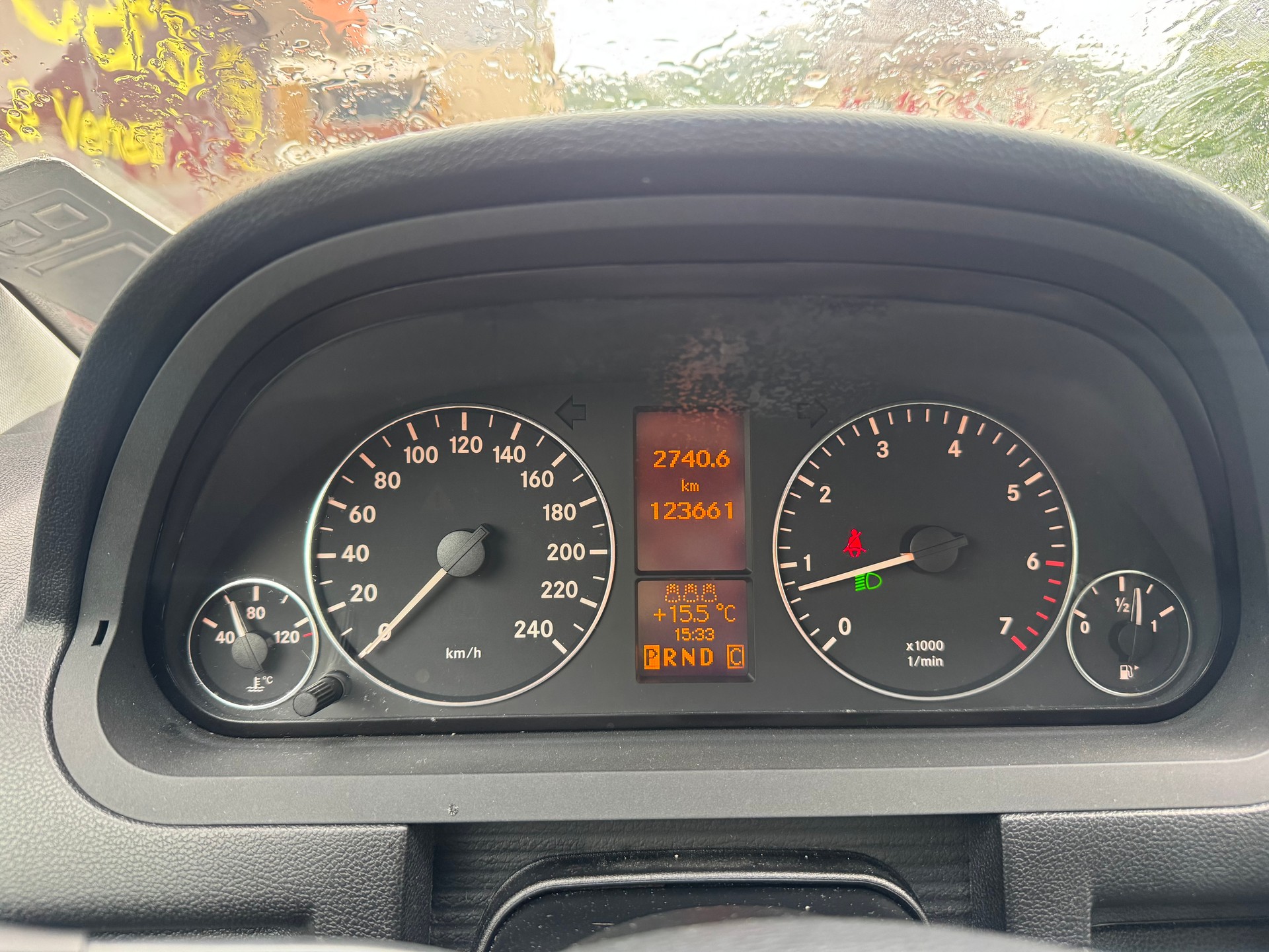 MERCEDES-BENZ A 200 Avantgarde-image-13
