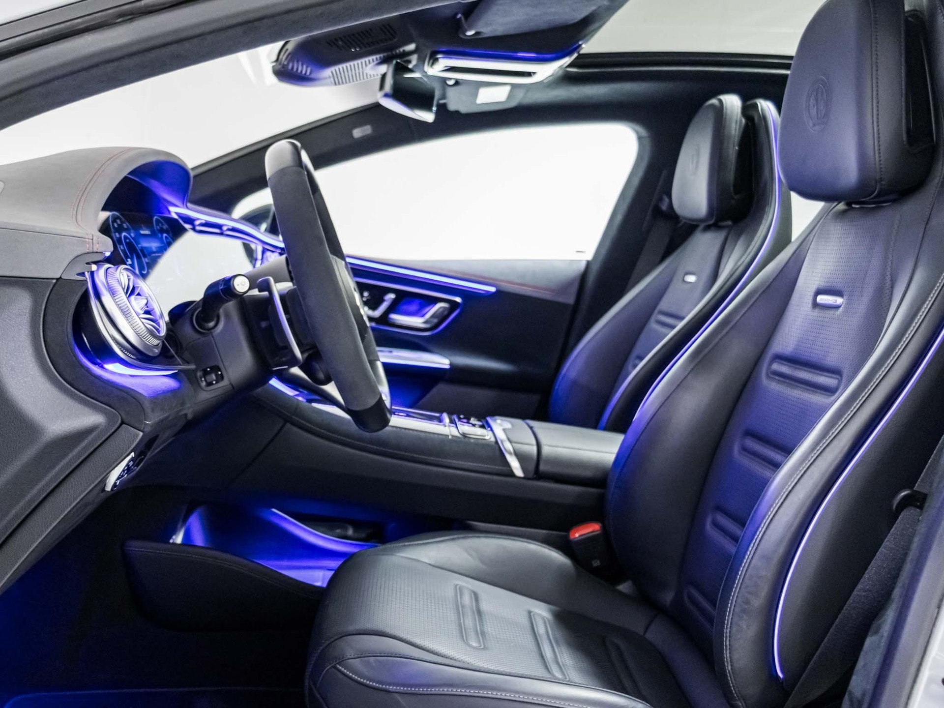 MERCEDES-BENZ EQE 43 AMG 4MATIC-image-6