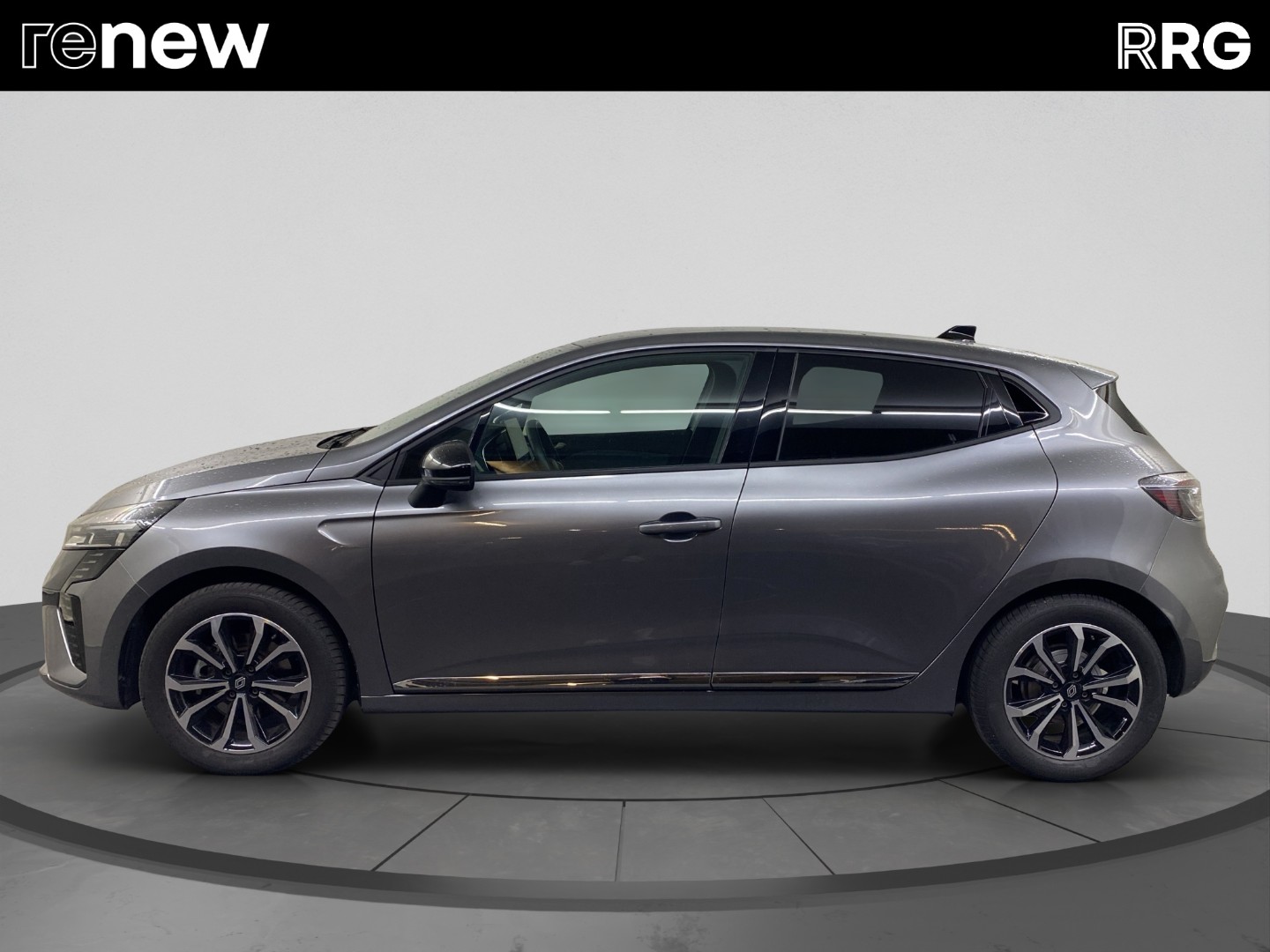 RENAULT Clio 1.6 E-Tech Techno-showroom-element-3