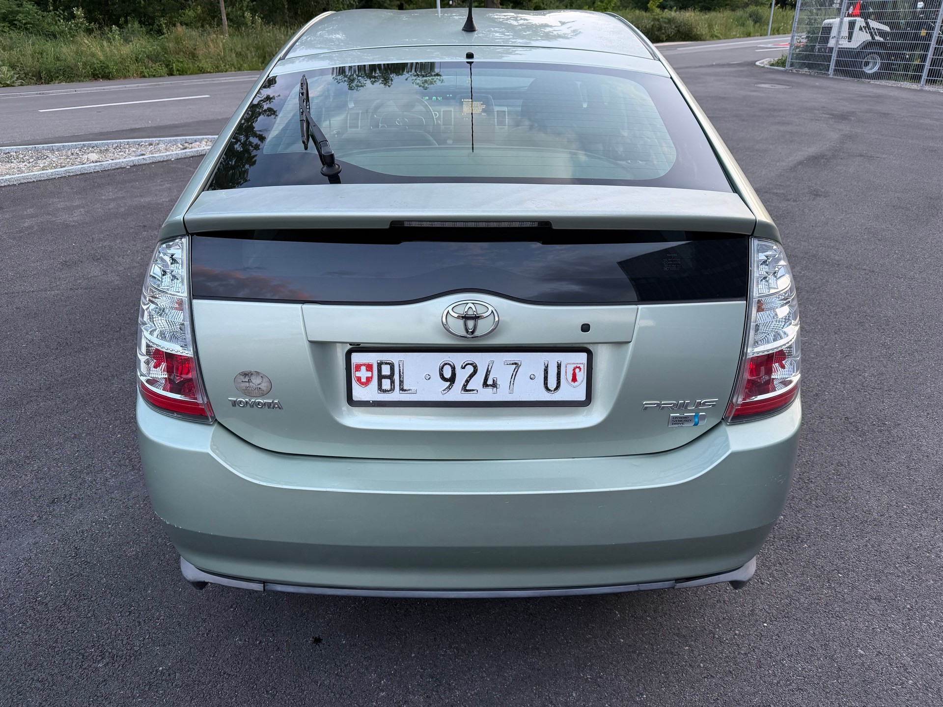TOYOTA Prius 1.5 16V Hybrid-showroom-element-3