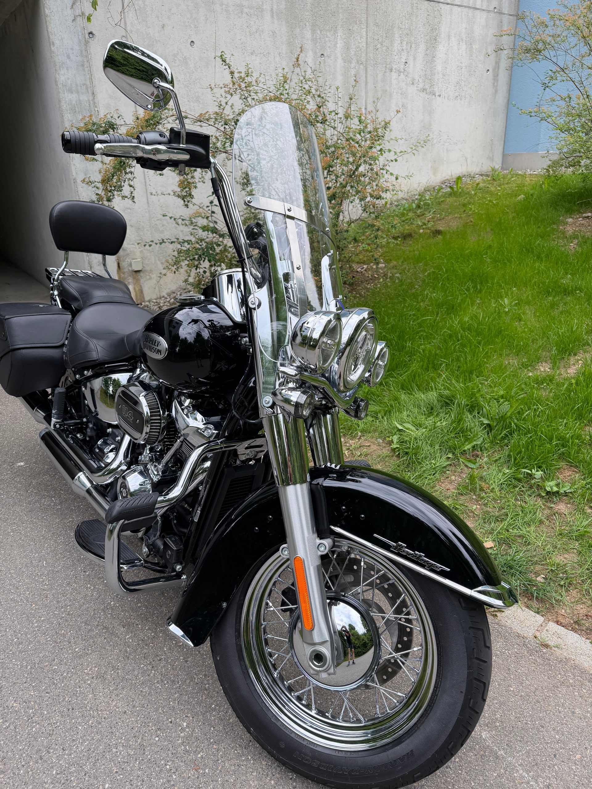 HARLEY-DAVIDSON FLHCS Heritage Classic 114-image-2