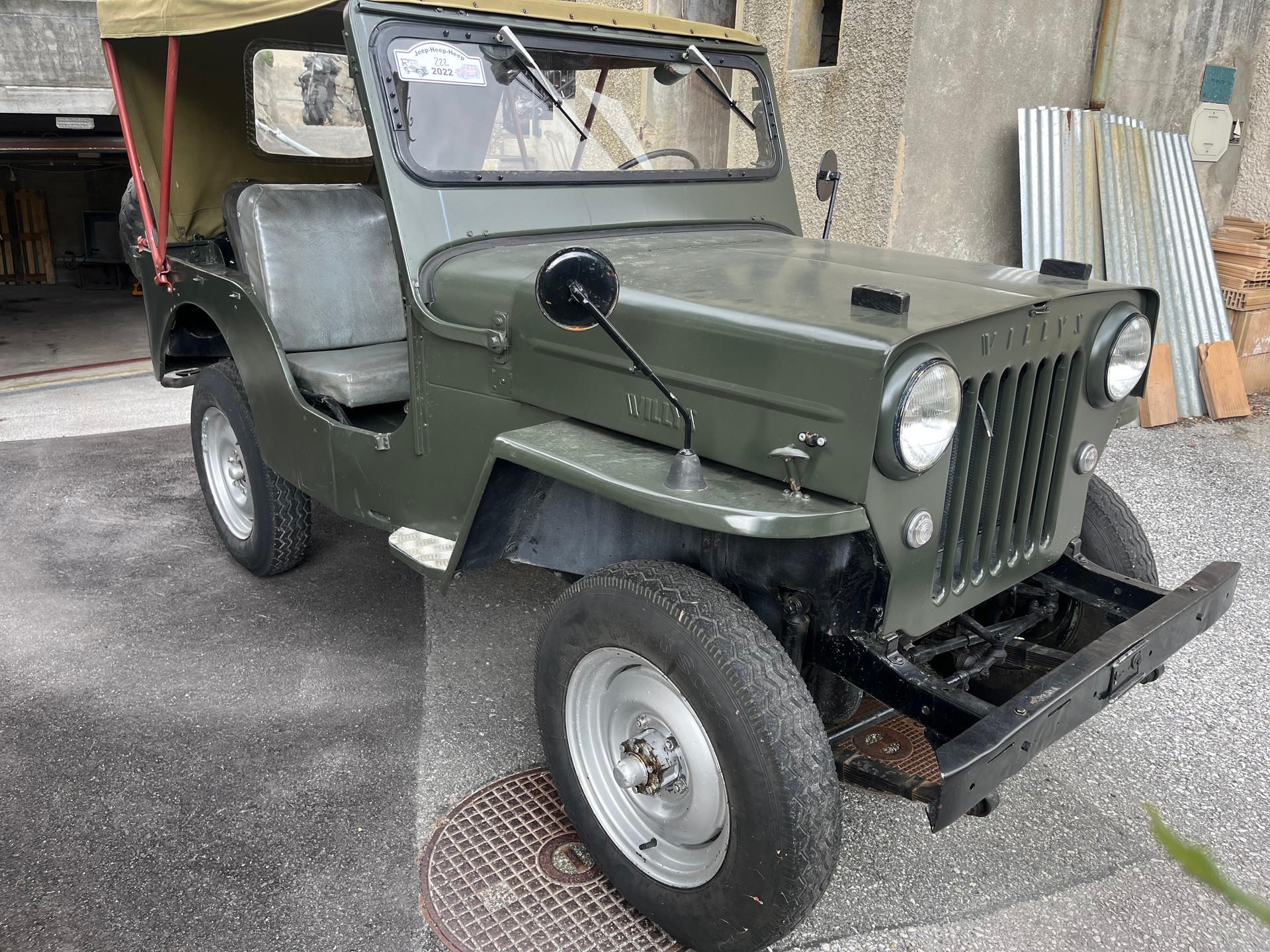 JEEP Willis OVERLAND-showroom-element-2