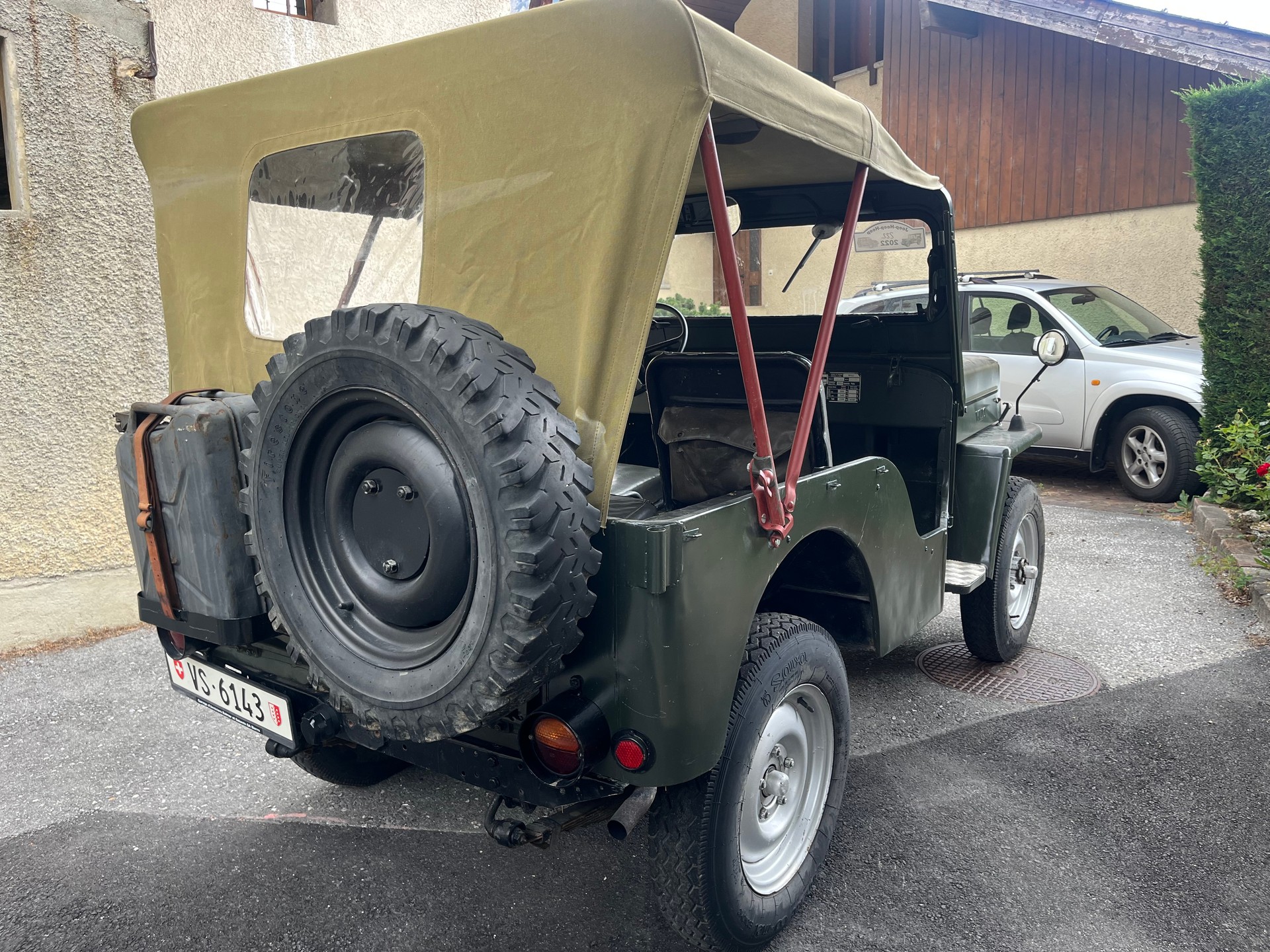 JEEP Willis OVERLAND-showroom-element-3