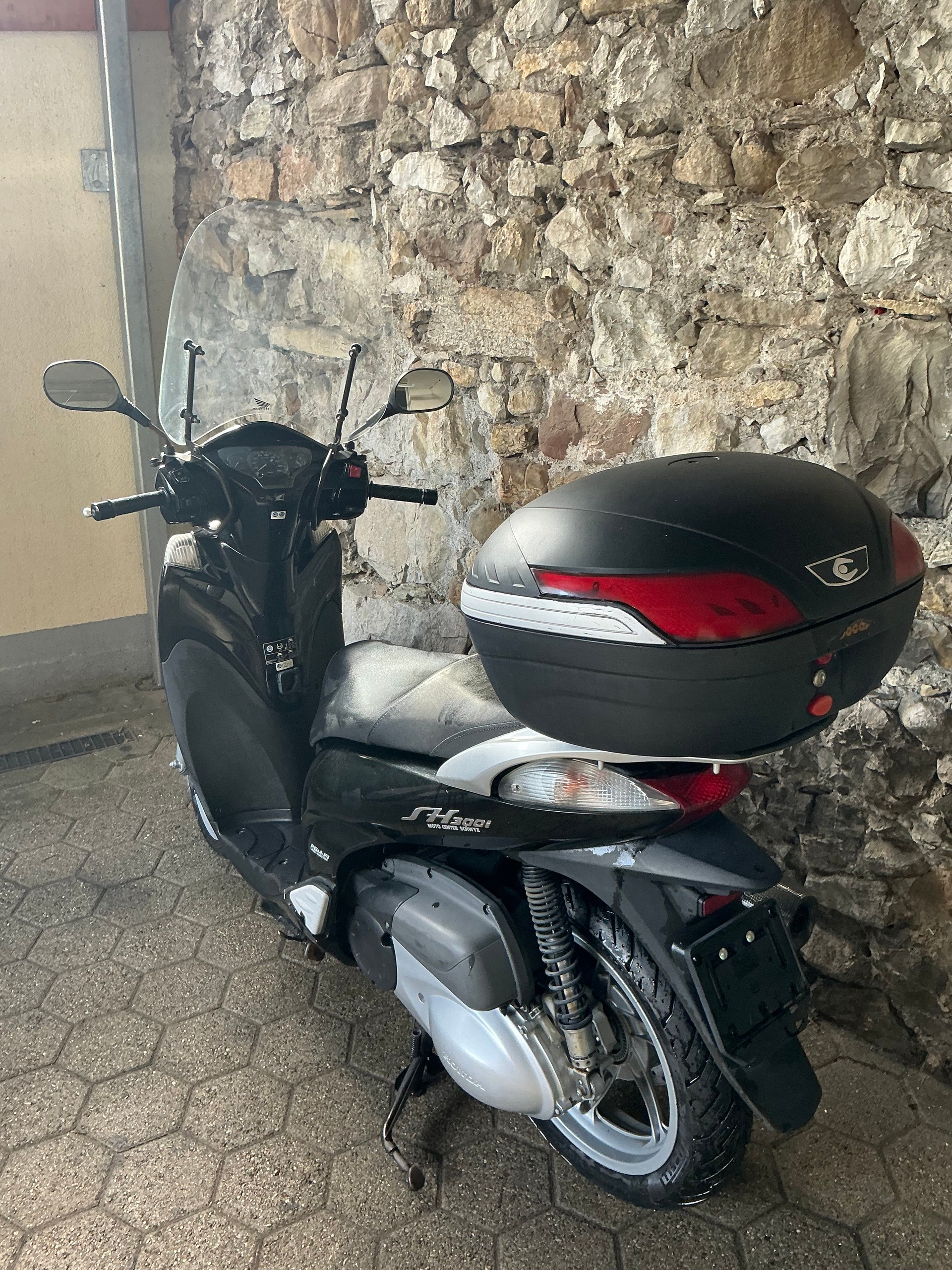 HONDA SH 300 i ABS-image-2
