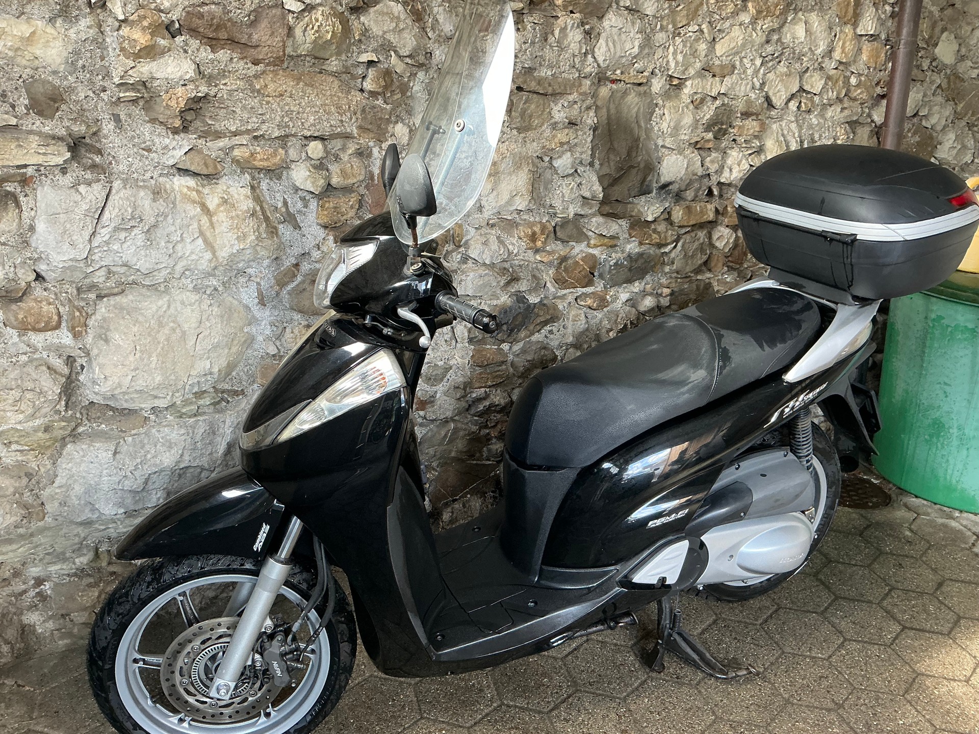 HONDA SH 300 i ABS-image-3