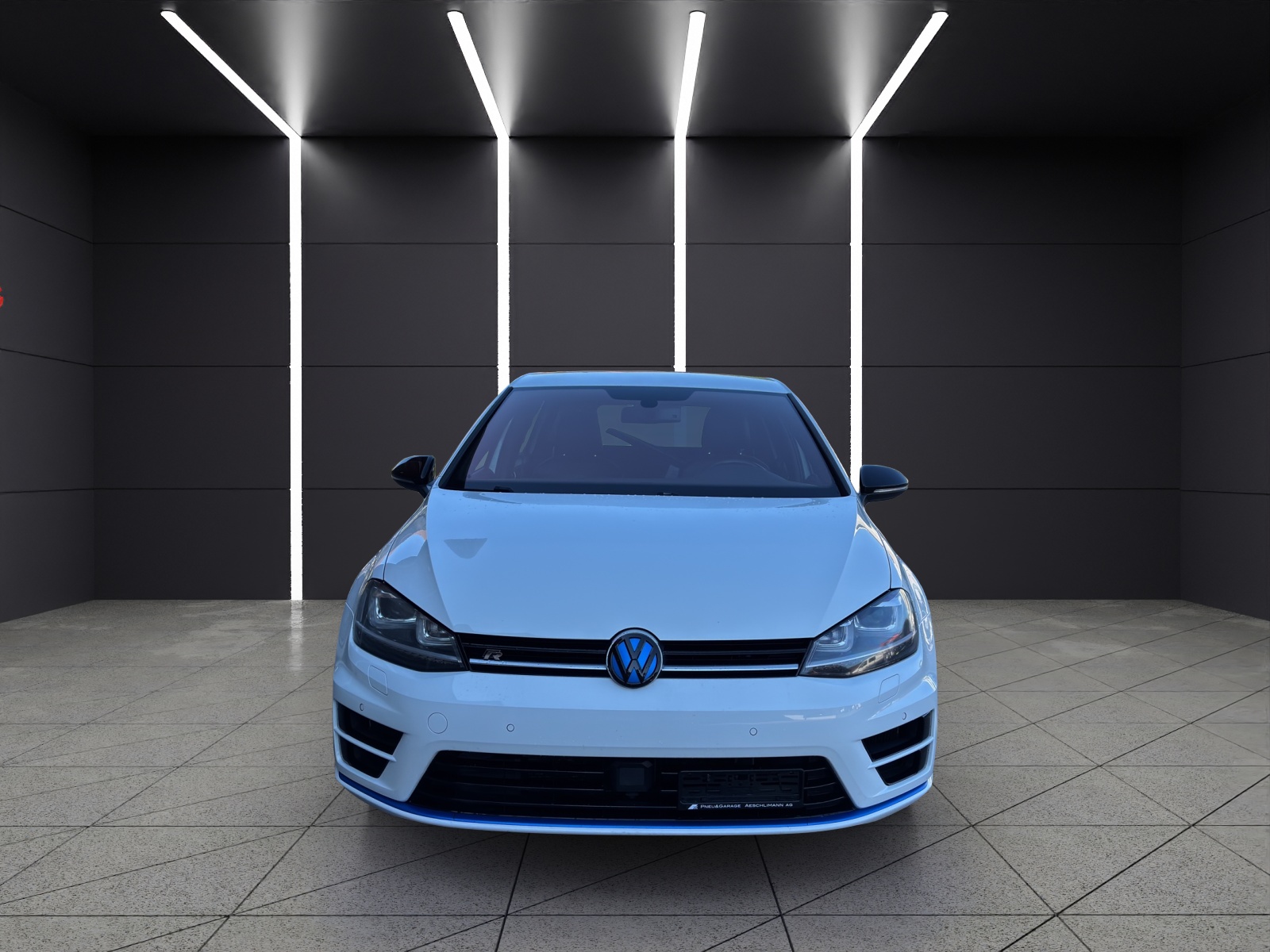 VW Golf 2.0 TSI R 4Motion DSG-showroom-element-1