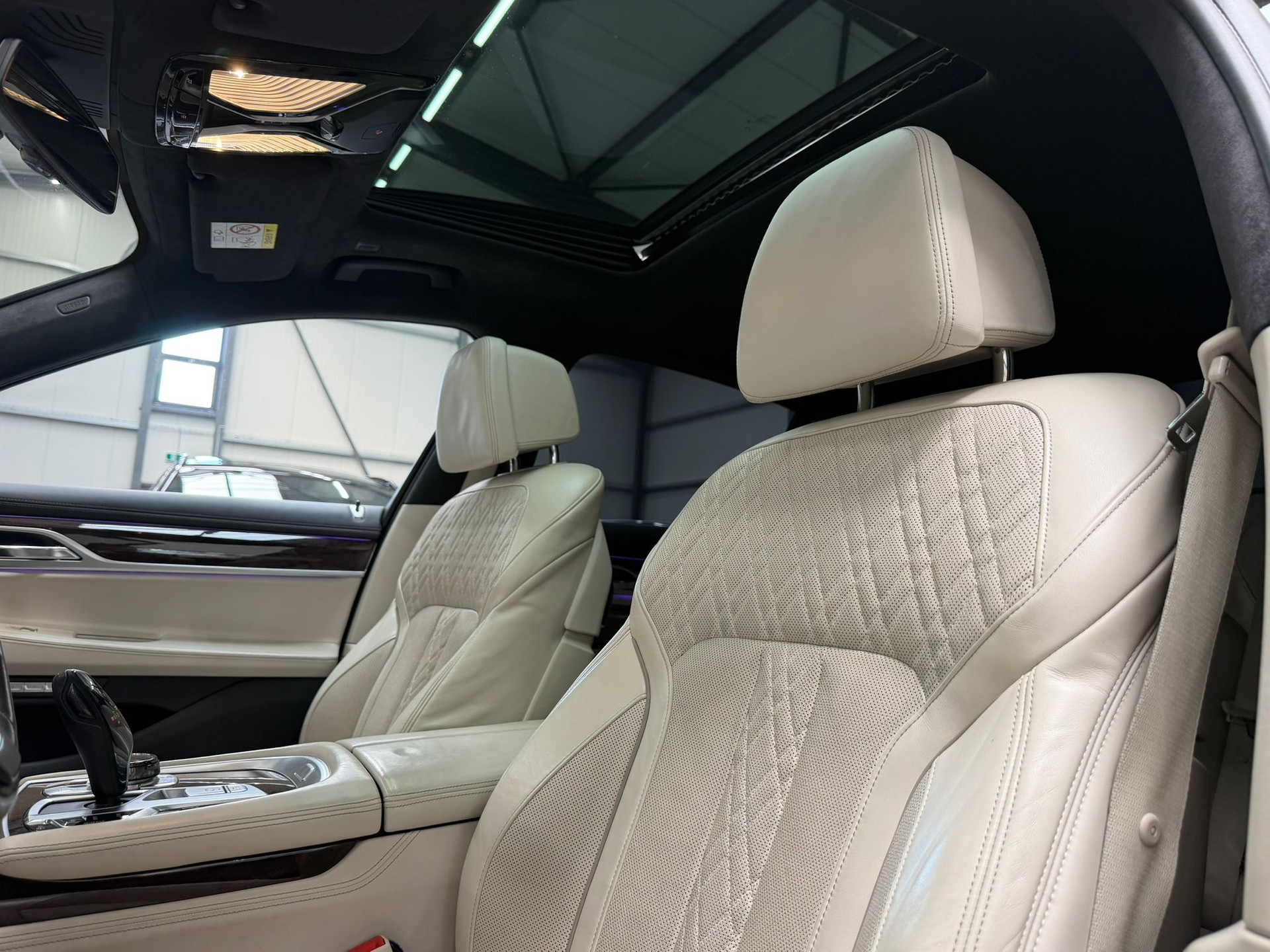 BMW 730d xDrive Steptronic-image-18