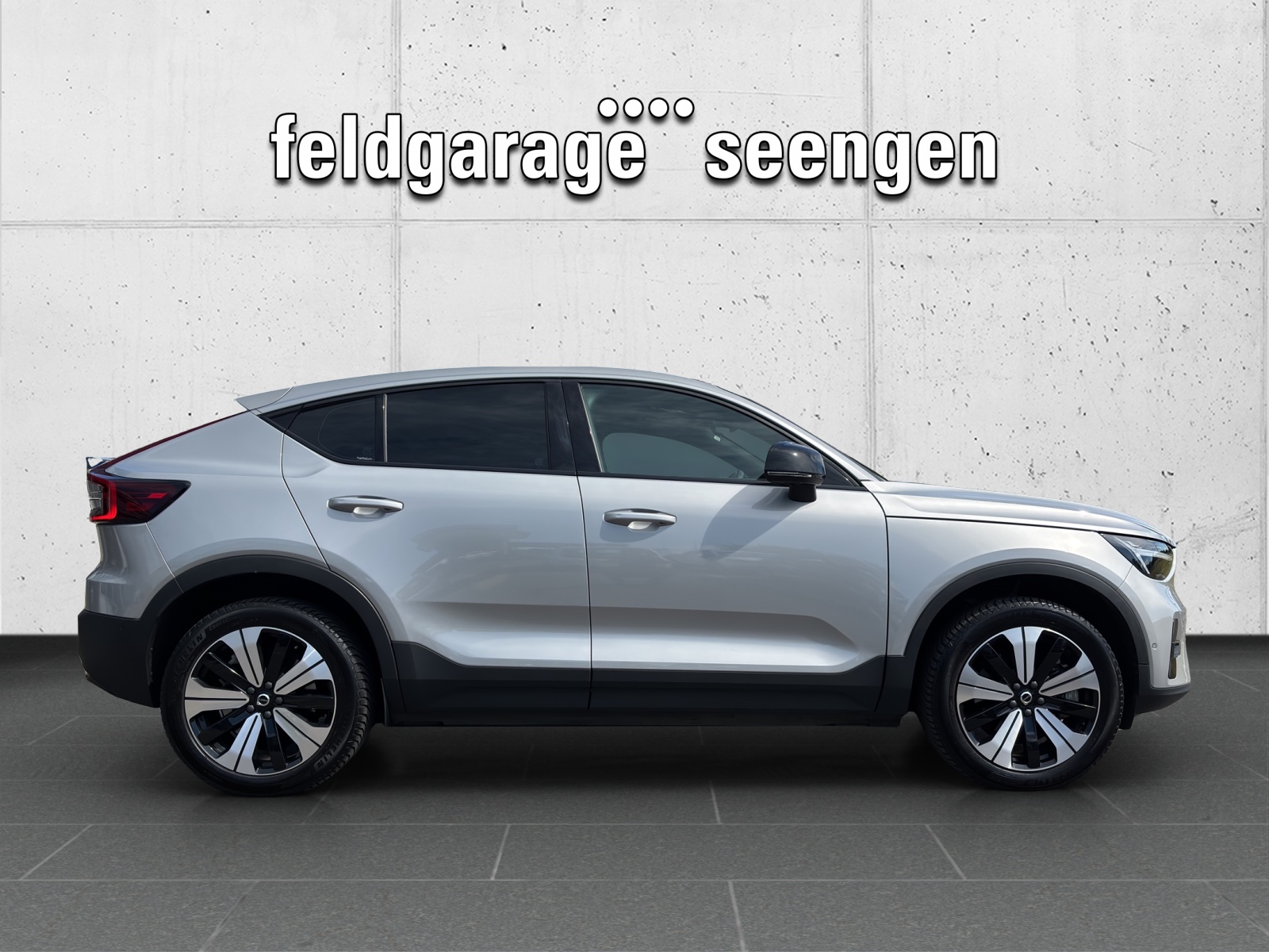 VOLVO C40 Recharge P6 Pure Electric Ultimate mit Panoramadach, Wärmepume & fortl. Werksgarantie bis 09.2028-showroom-element-3
