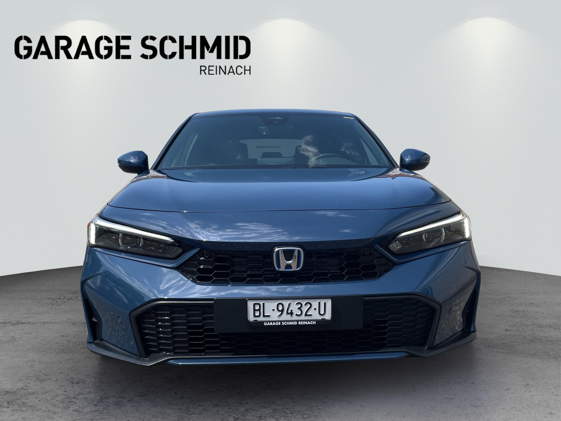 HONDA Civic 2.0 i-MMD Advance-showroom-element-1
