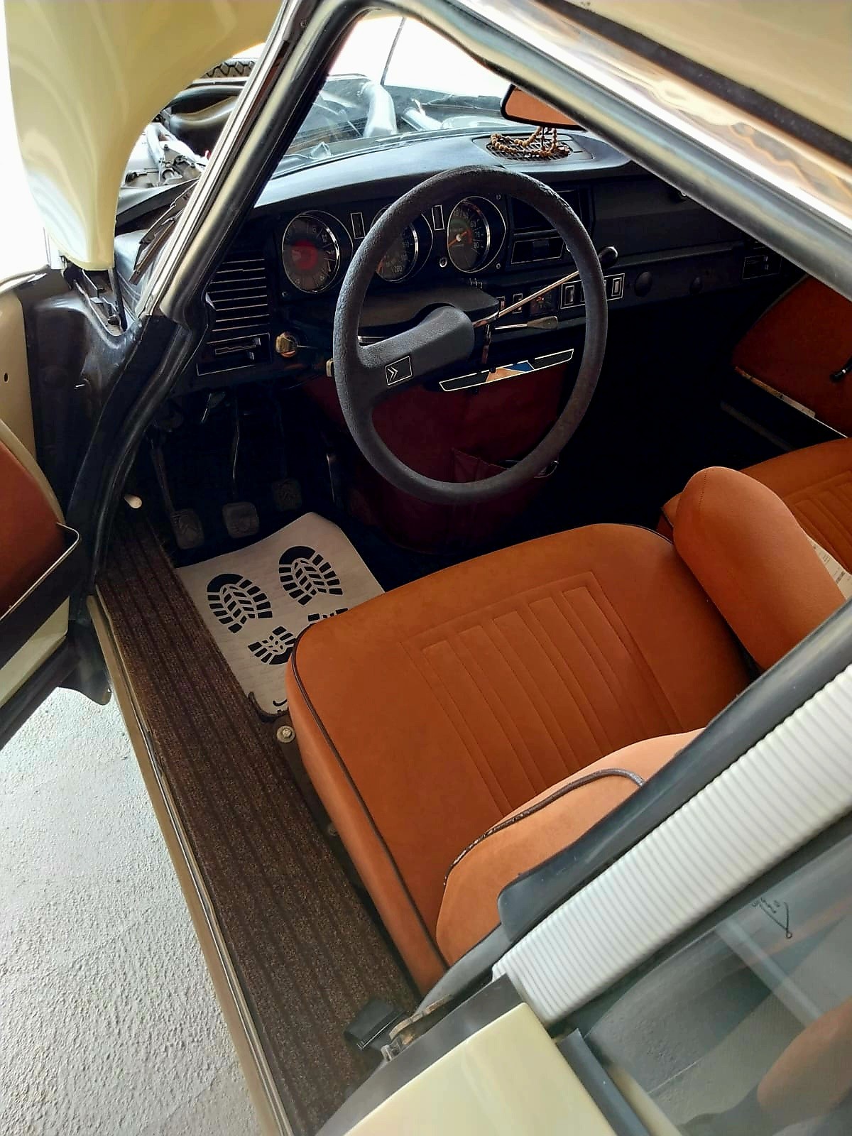 CITROEN DS 20-image-4