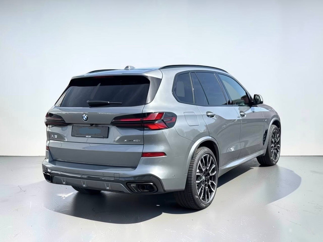 BMW X5 xDrive 48V 40i M Sport Pro Steptronic-showroom-element-2