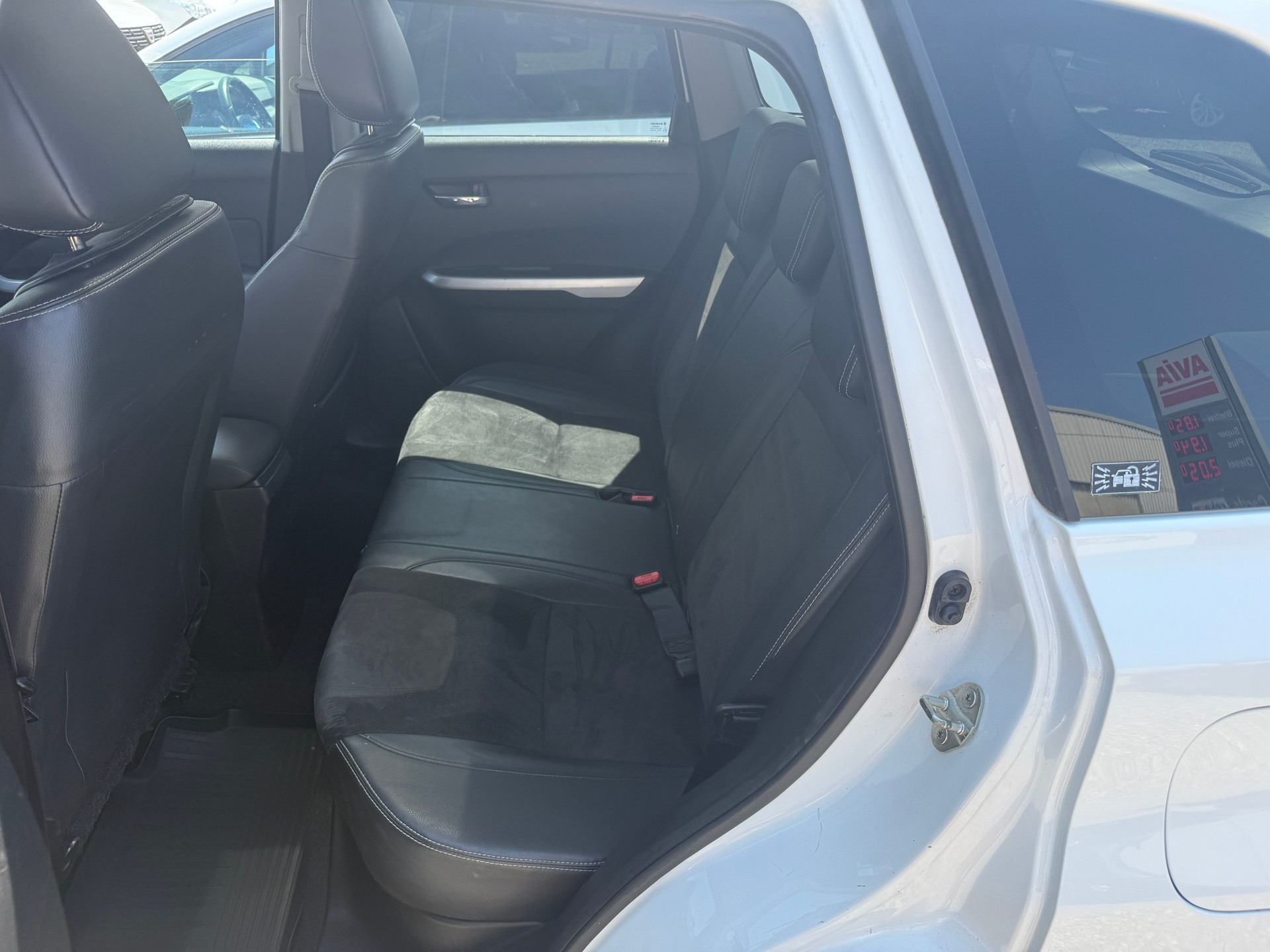 SUZUKI Vitara 1.6 TD Sergio Cellano Top-image-9