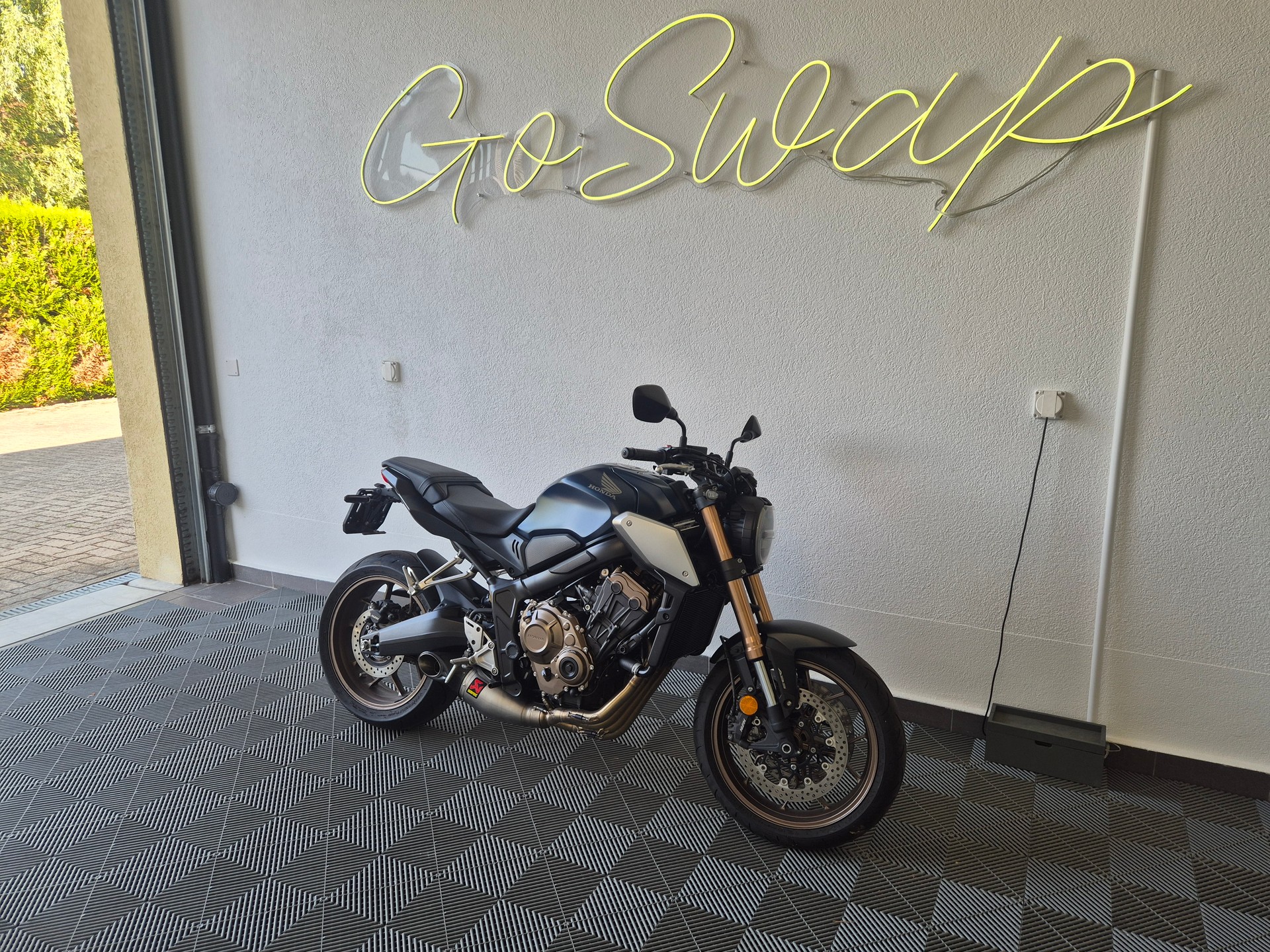 HONDA CB 650 R * 35kW * Echappement Akrapovic *-image-2