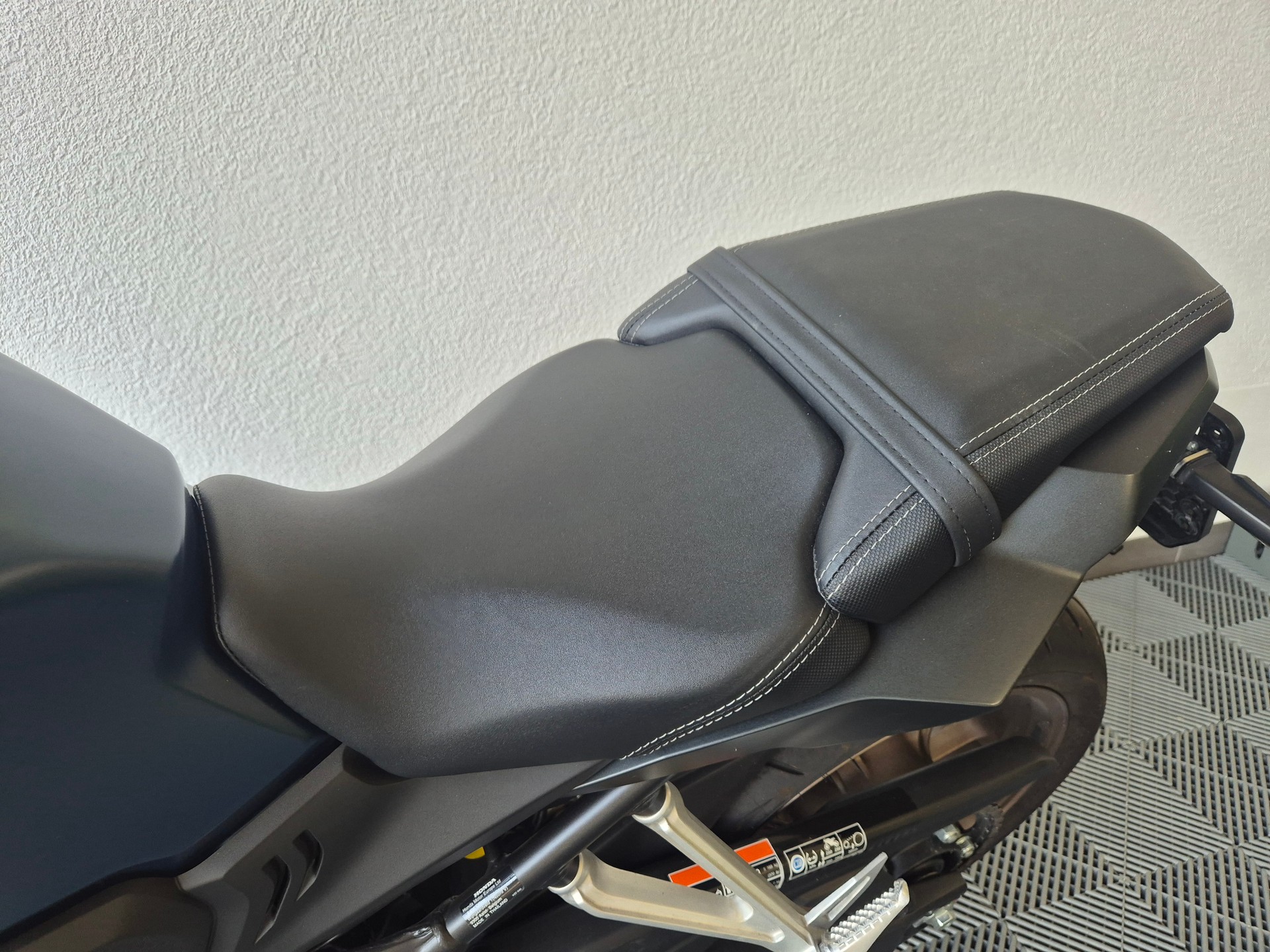 HONDA CB 650 R * 35kW * Echappement Akrapovic *-image-12