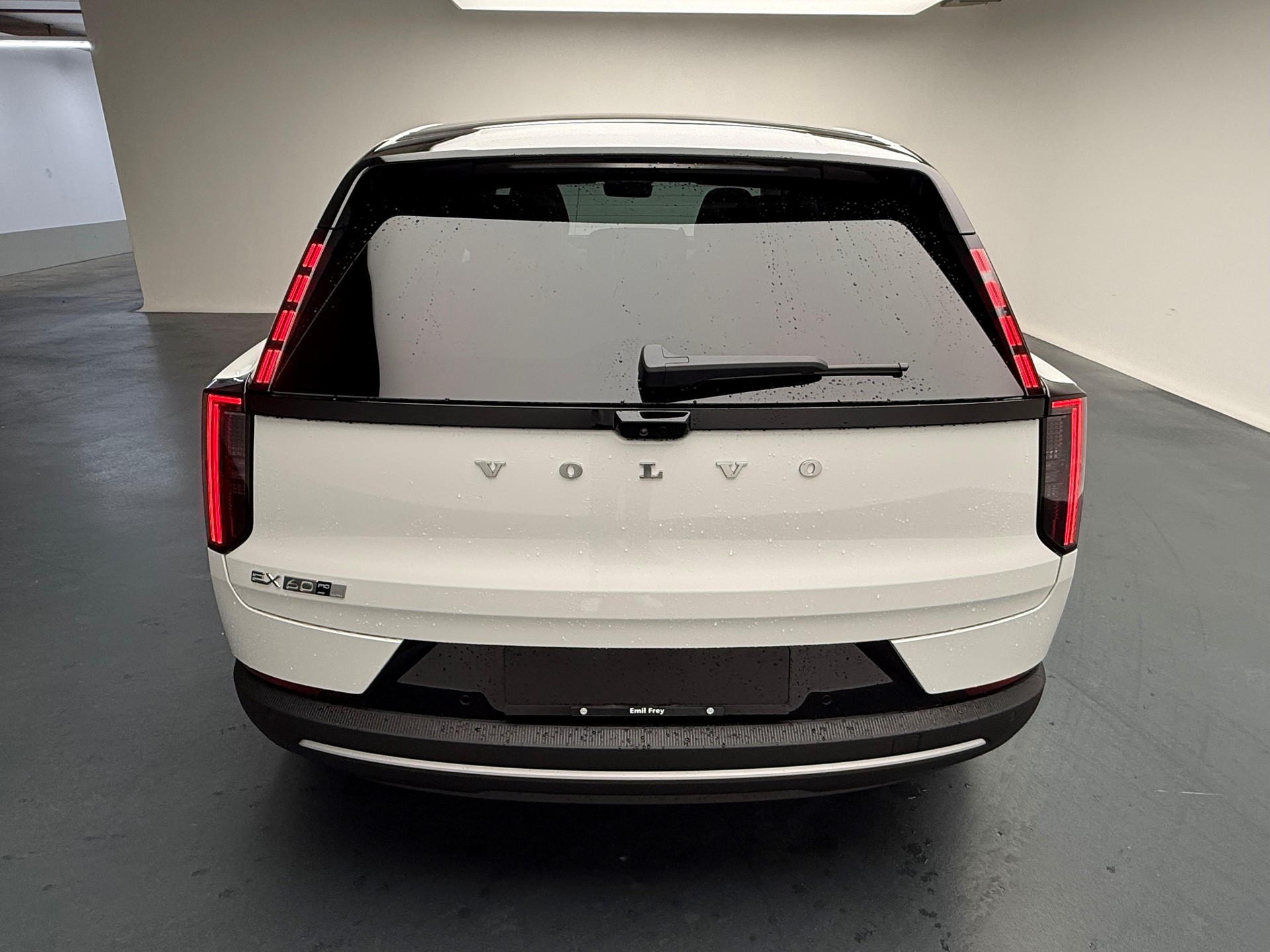 VOLVO EX60 Twin Ultra AWD-image-4