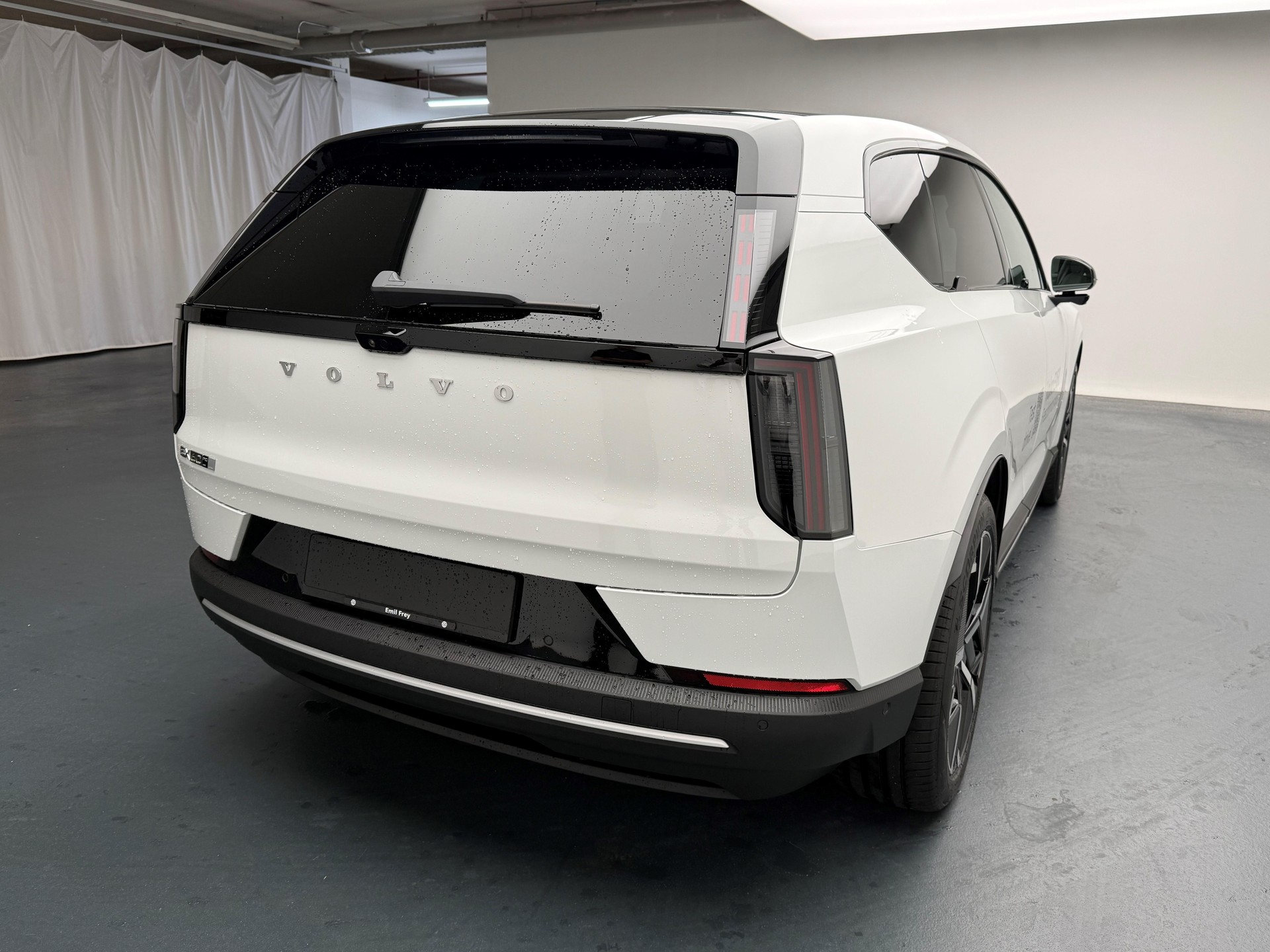 VOLVO EX60 Twin Ultra AWD-image-5