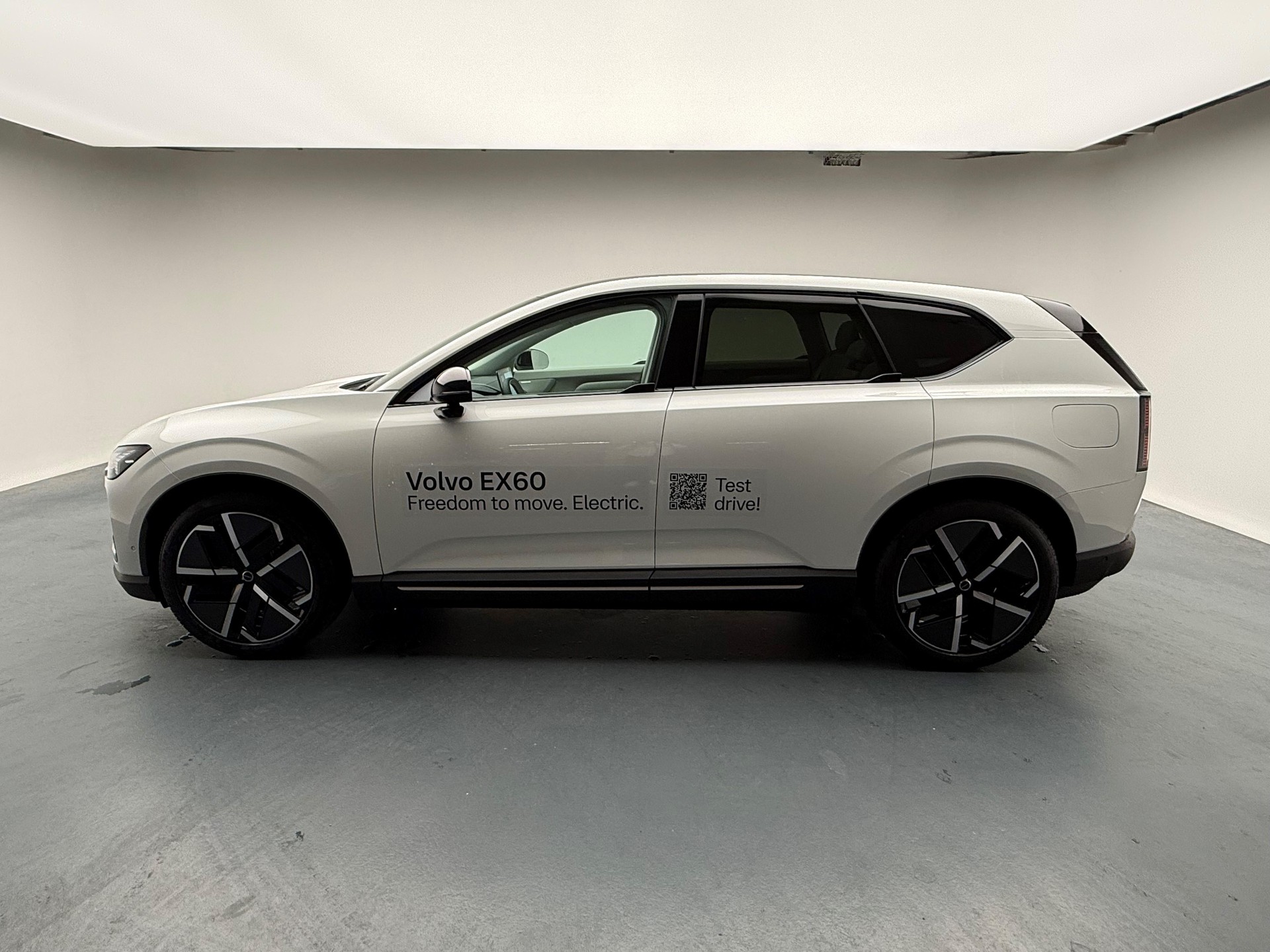 VOLVO EX60 Twin Ultra AWD-showroom-element-2