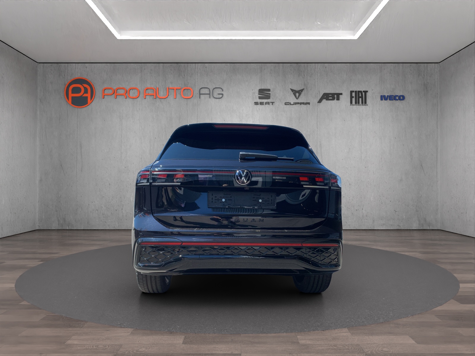 VW Tiguan 2.0 TSI DSG R-Line 4Motion-showroom-element-3