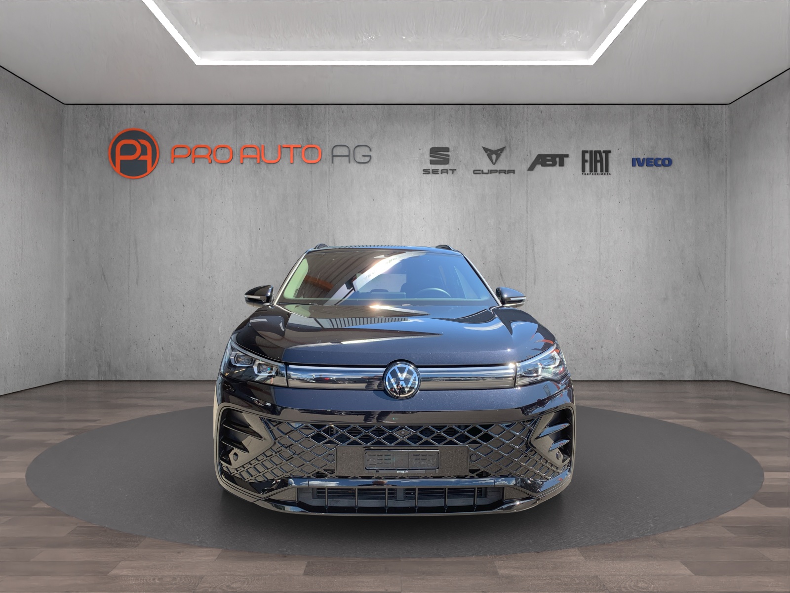 VW Tiguan 2.0 TSI DSG R-Line 4Motion-image-7