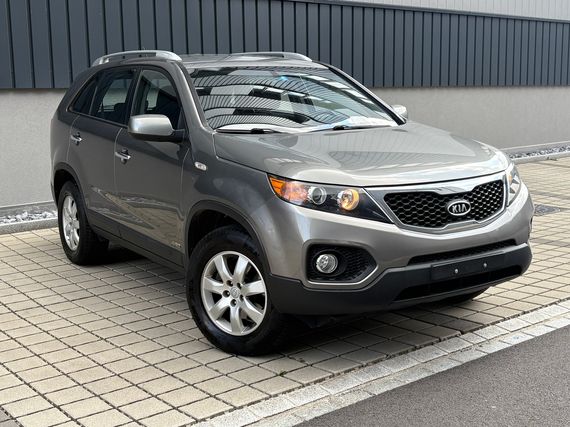 KIA Sorento 2.2 CRDI Trend Automatic-image-2