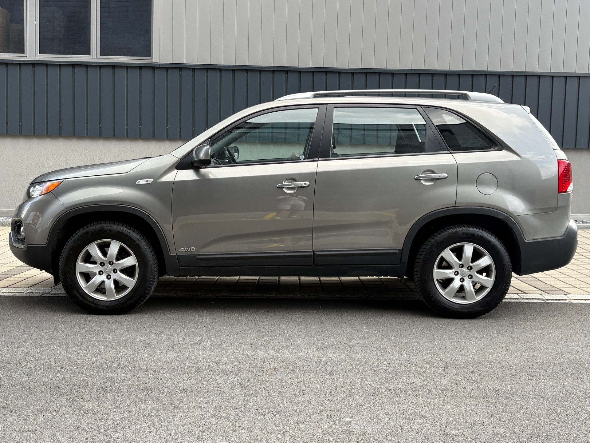 KIA Sorento 2.2 CRDI Trend Automatic-image-4
