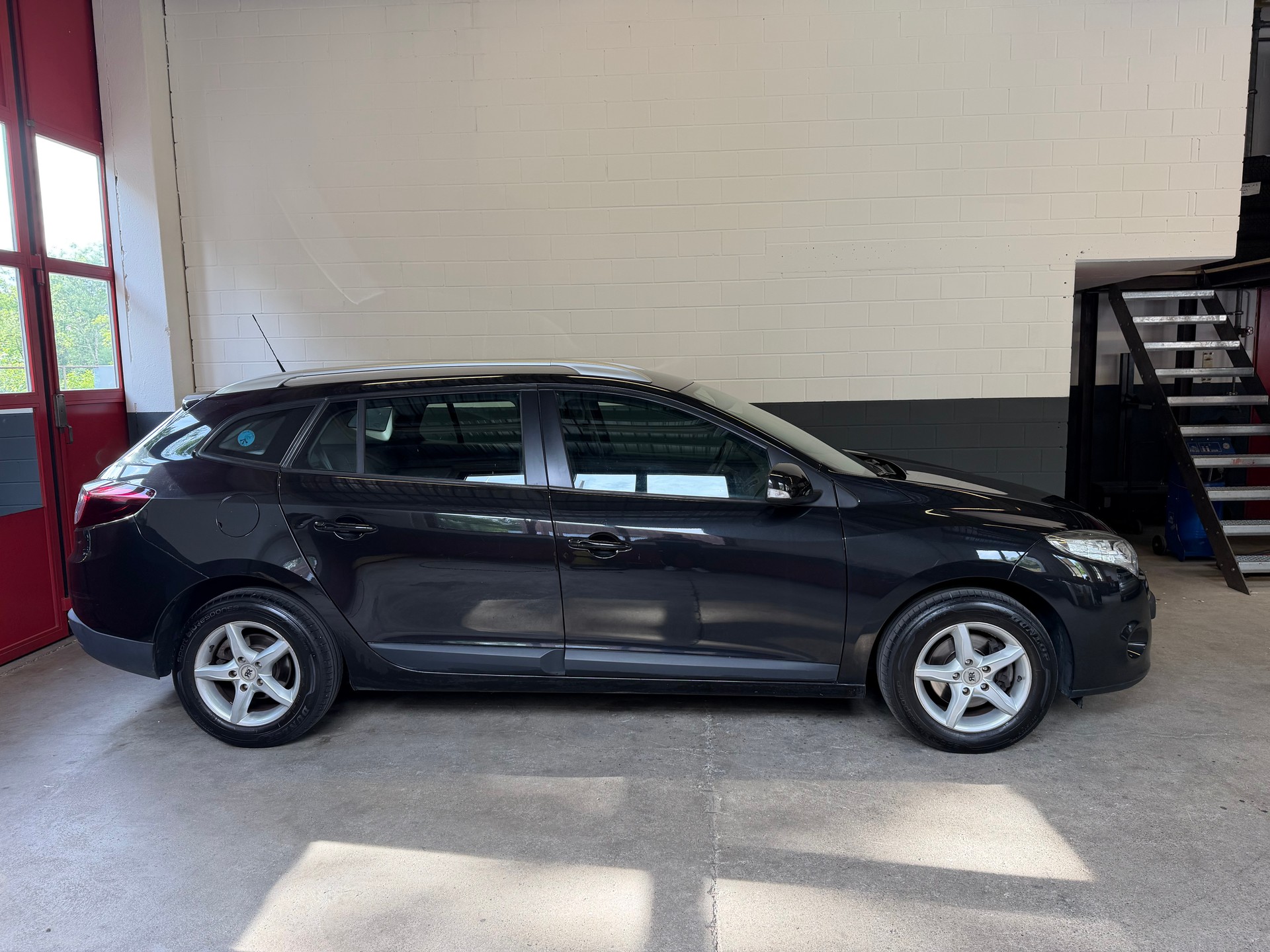 RENAULT Mégane Grandtour 1.4 16V Turbo Dynamique //NEU AB MFK!-image-1