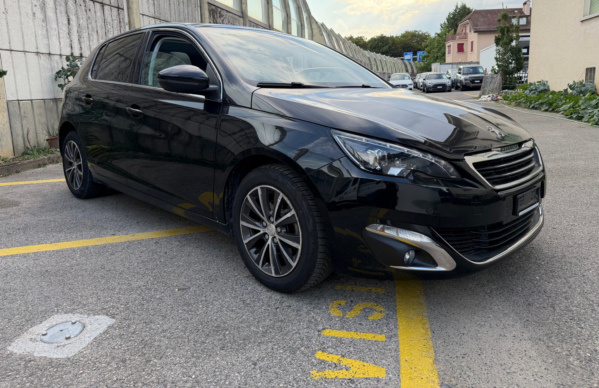 PEUGEOT 308 1.2 THP Allure