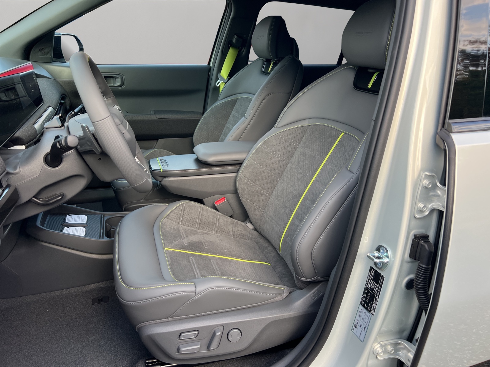 KIA EV3 81,4 kWh GT 4x4 / Leasing-Aktion ab 0.00% / top-Ausstattung / CH-Fahrzeug 7-Jahre oder 150'000KM Garantie