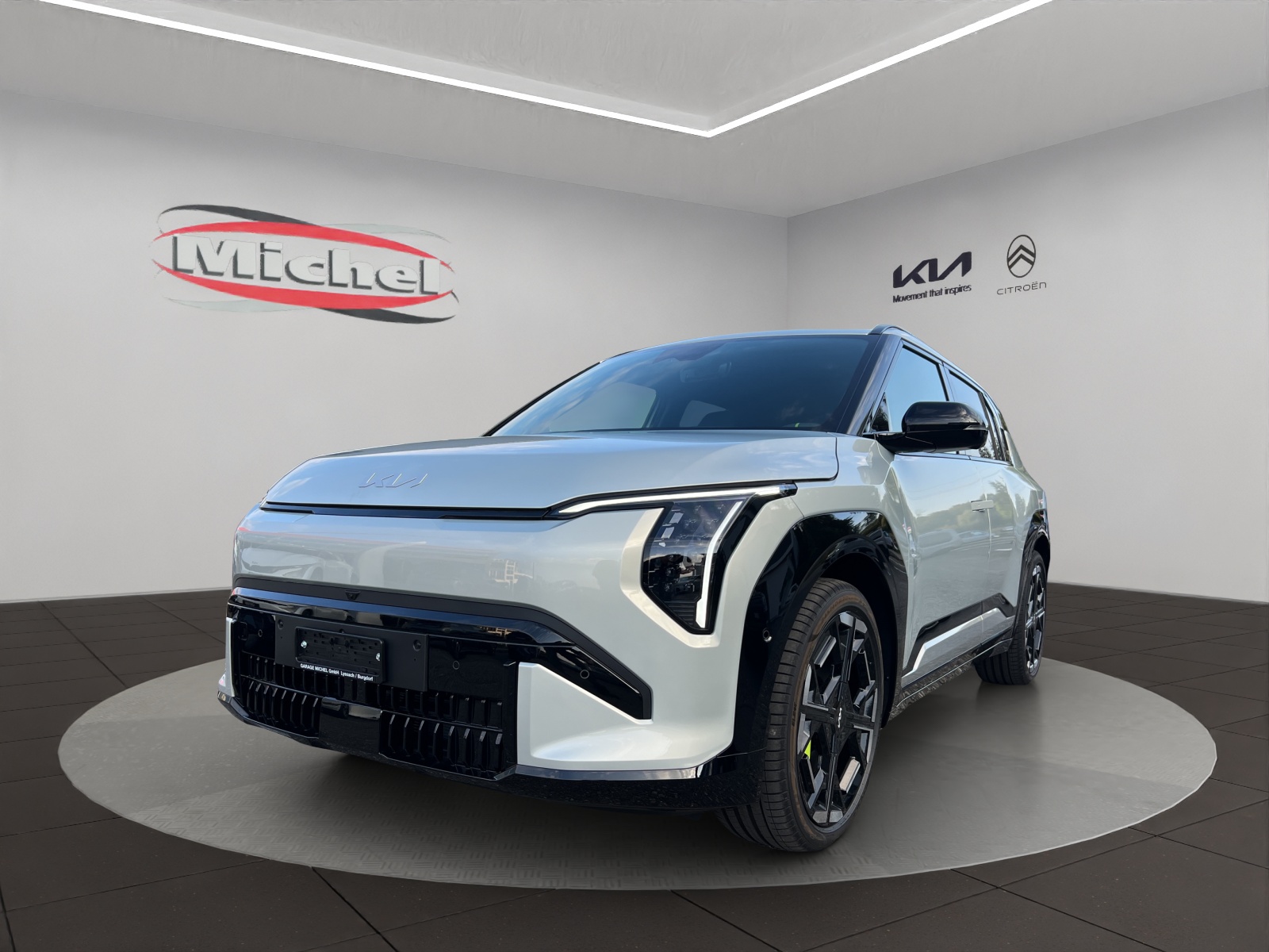 KIA EV3 81,4 kWh GT 4x4 / Leasing-Aktion ab 0.00% / top-Ausstattung / CH-Fahrzeug 7-Jahre oder 150'000KM Garantie-image-1