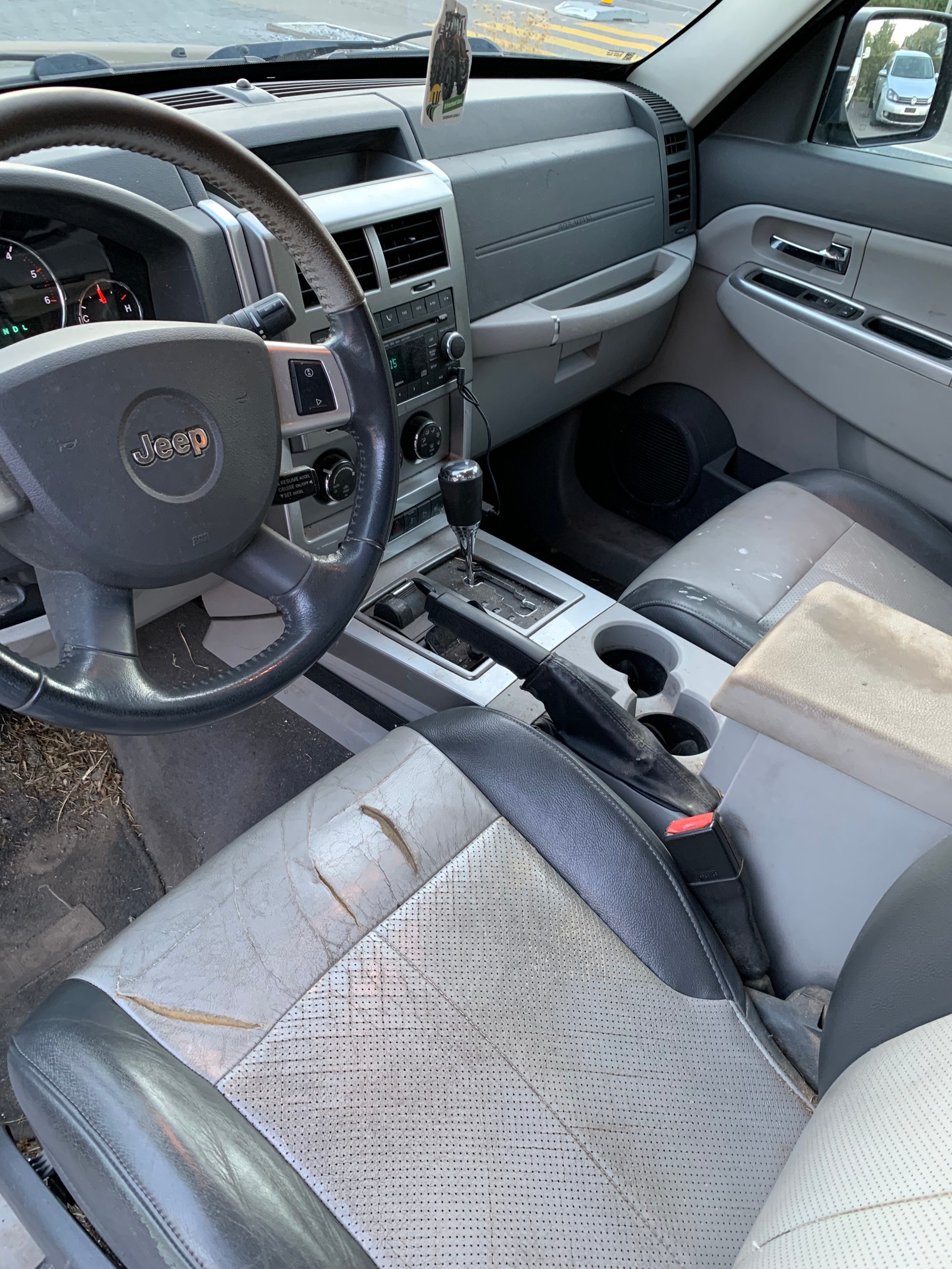 JEEP Cherokee 2.8 CRD Limited Automatic-image-7