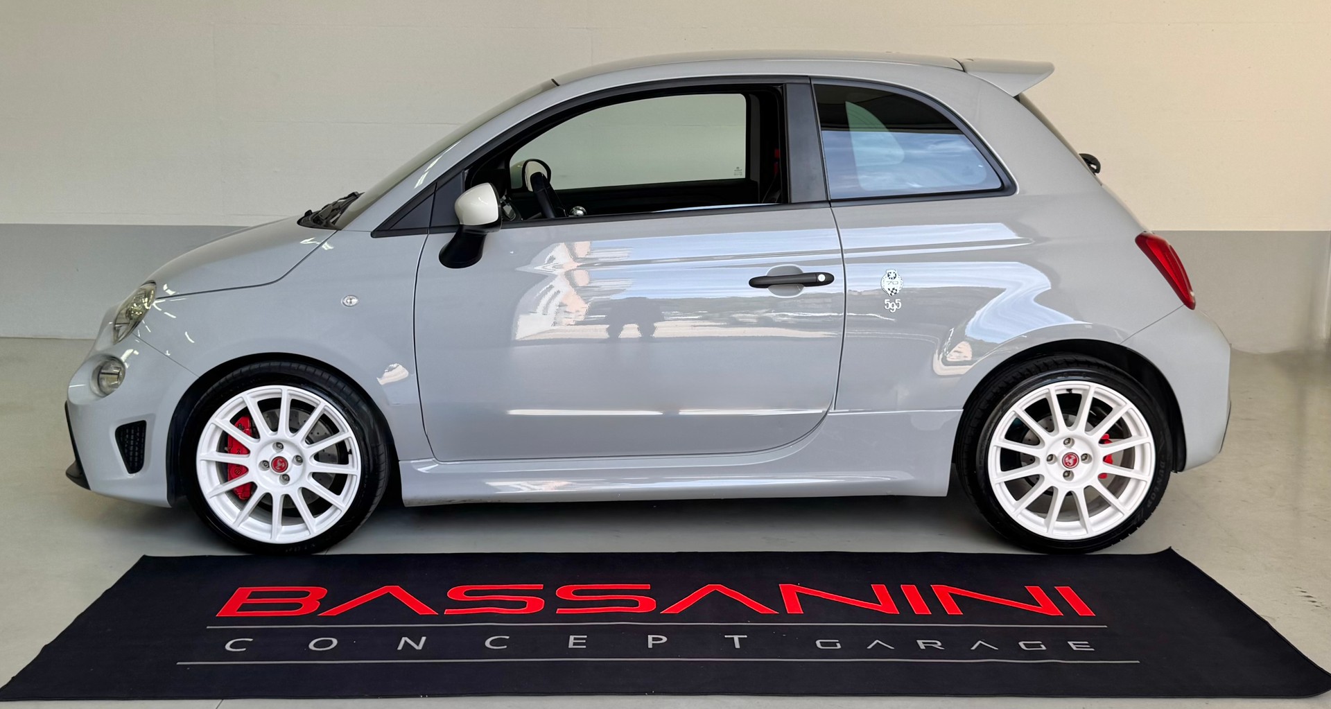 FIAT 595 1.4 16V Turbo Abarth Esseesse Dualogic