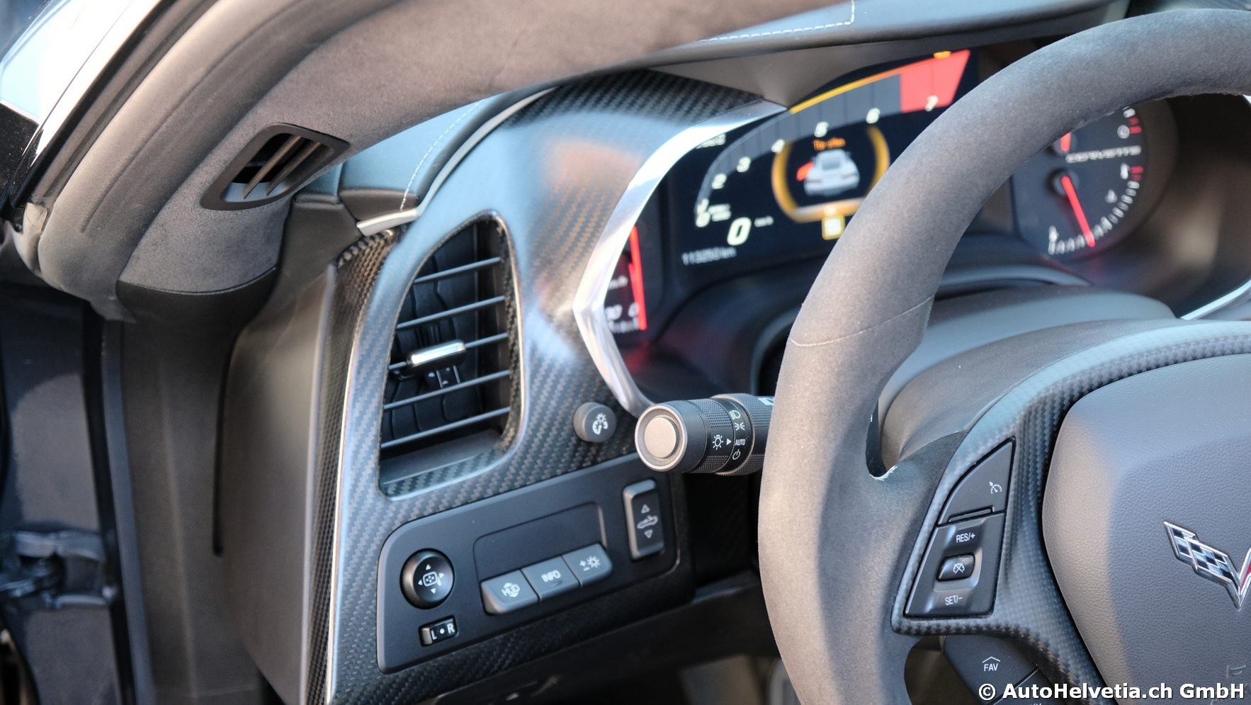CHEVROLET Corvette Convertible Stingray 3LT-image-16