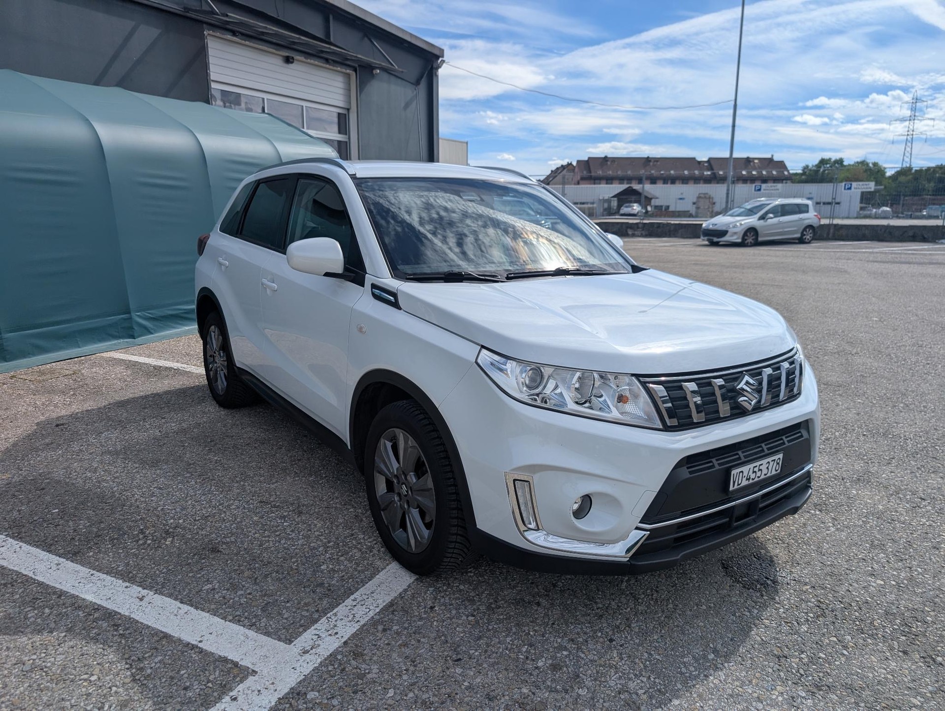 SUZUKI Vitara 1.4 Boosterjet Compact + Automatic-image-2