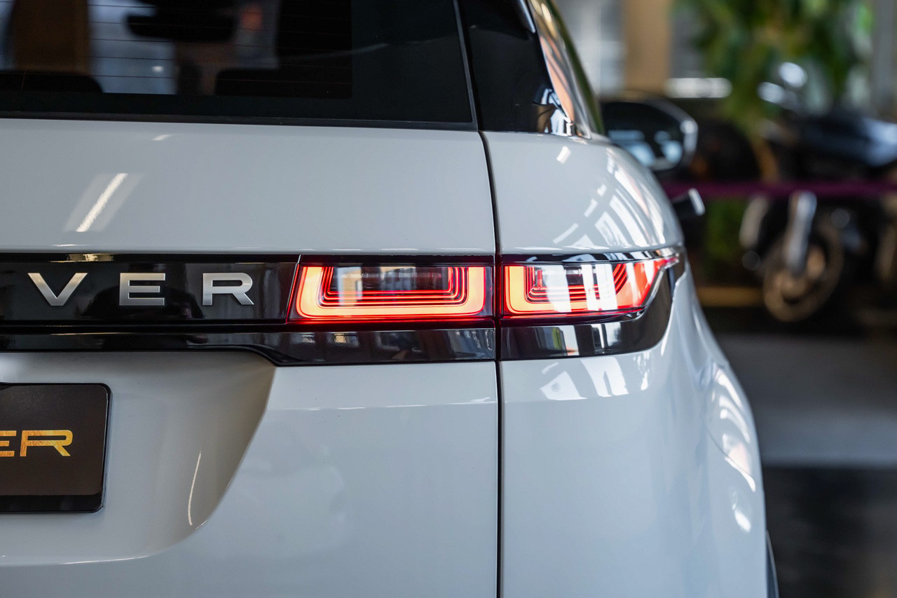 LAND ROVER Range Rover Evoque D 150 S AT9-image-8